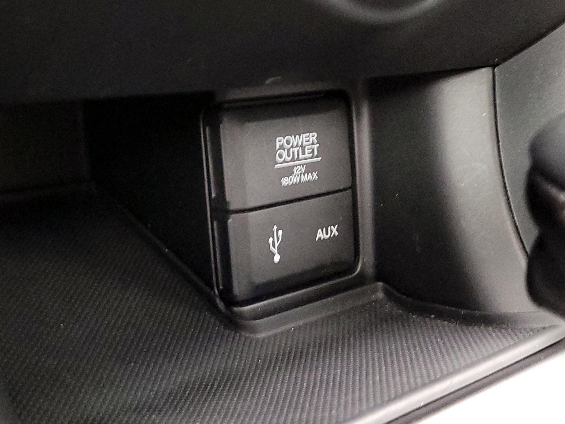 Thumbnail: 2015 Honda Accord - 19