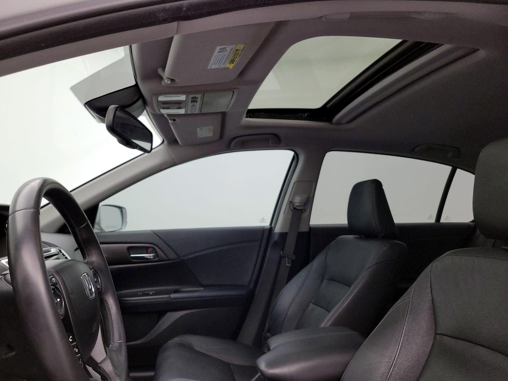 Thumbnail: 2015 Honda Accord - 20