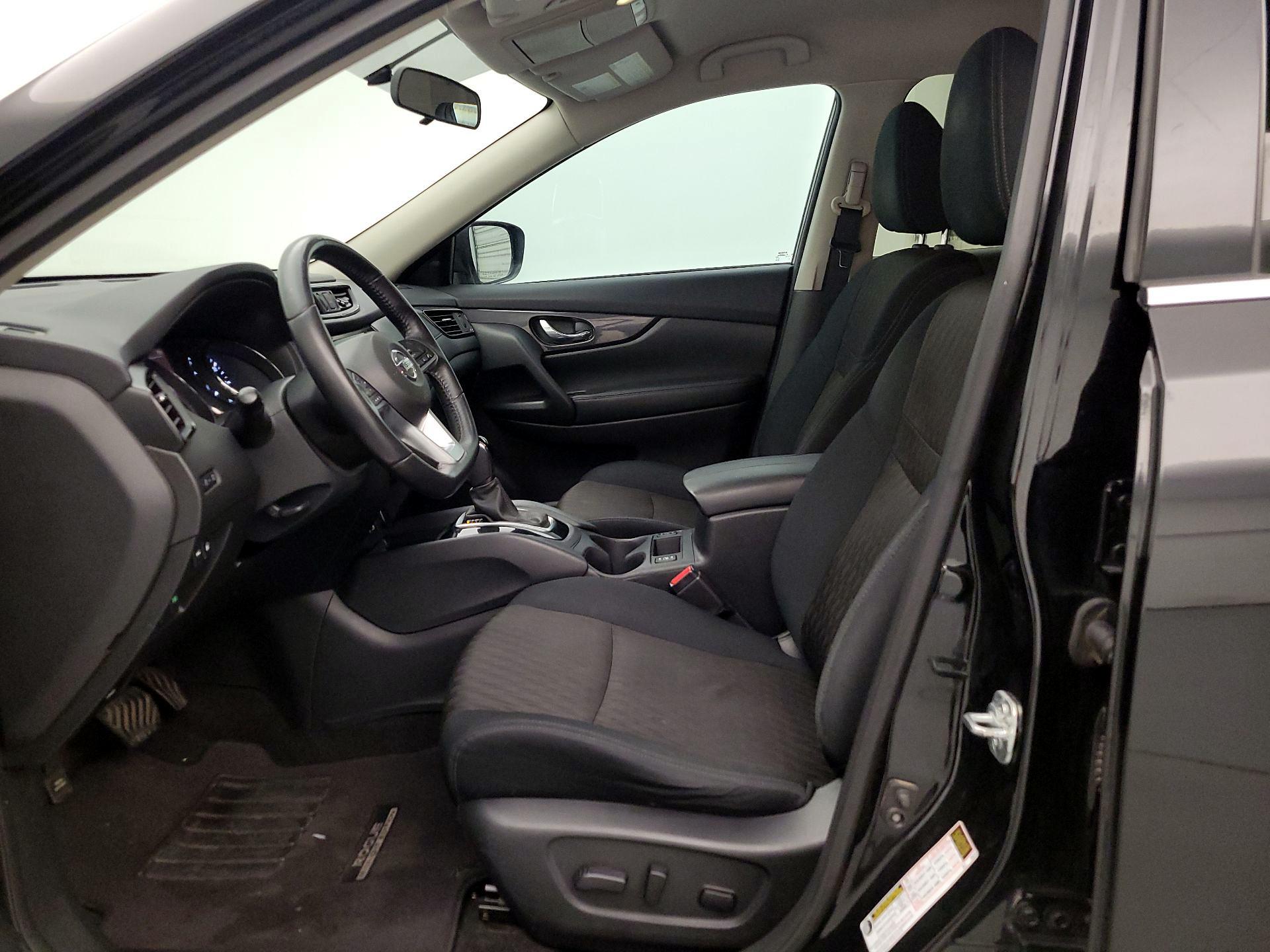 Thumbnail: 2018 Nissan Rogue - 11