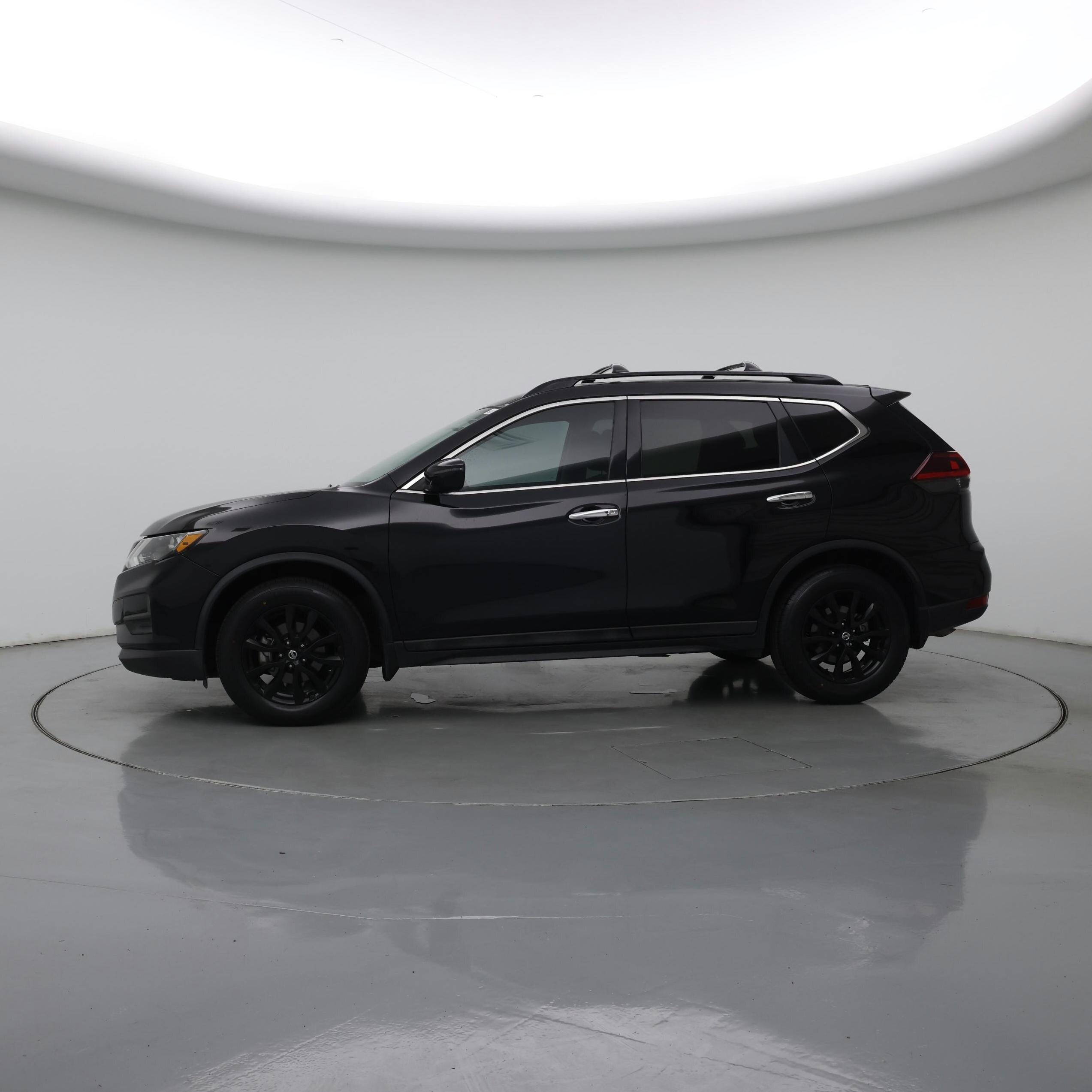 Thumbnail: 2018 Nissan Rogue - 3