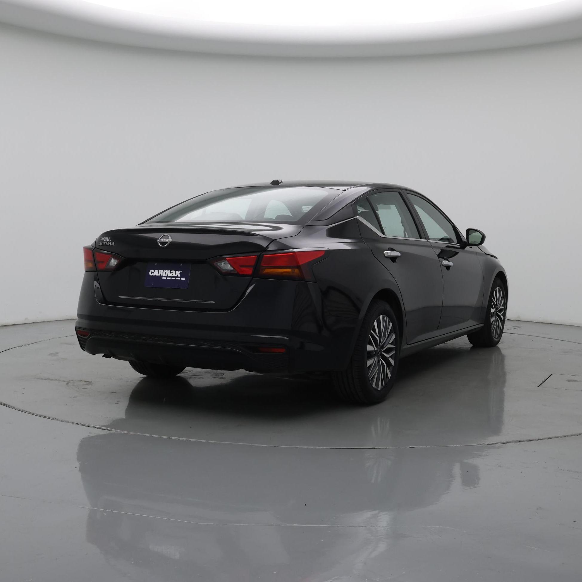 Thumbnail: 2025 Nissan Altima - 8