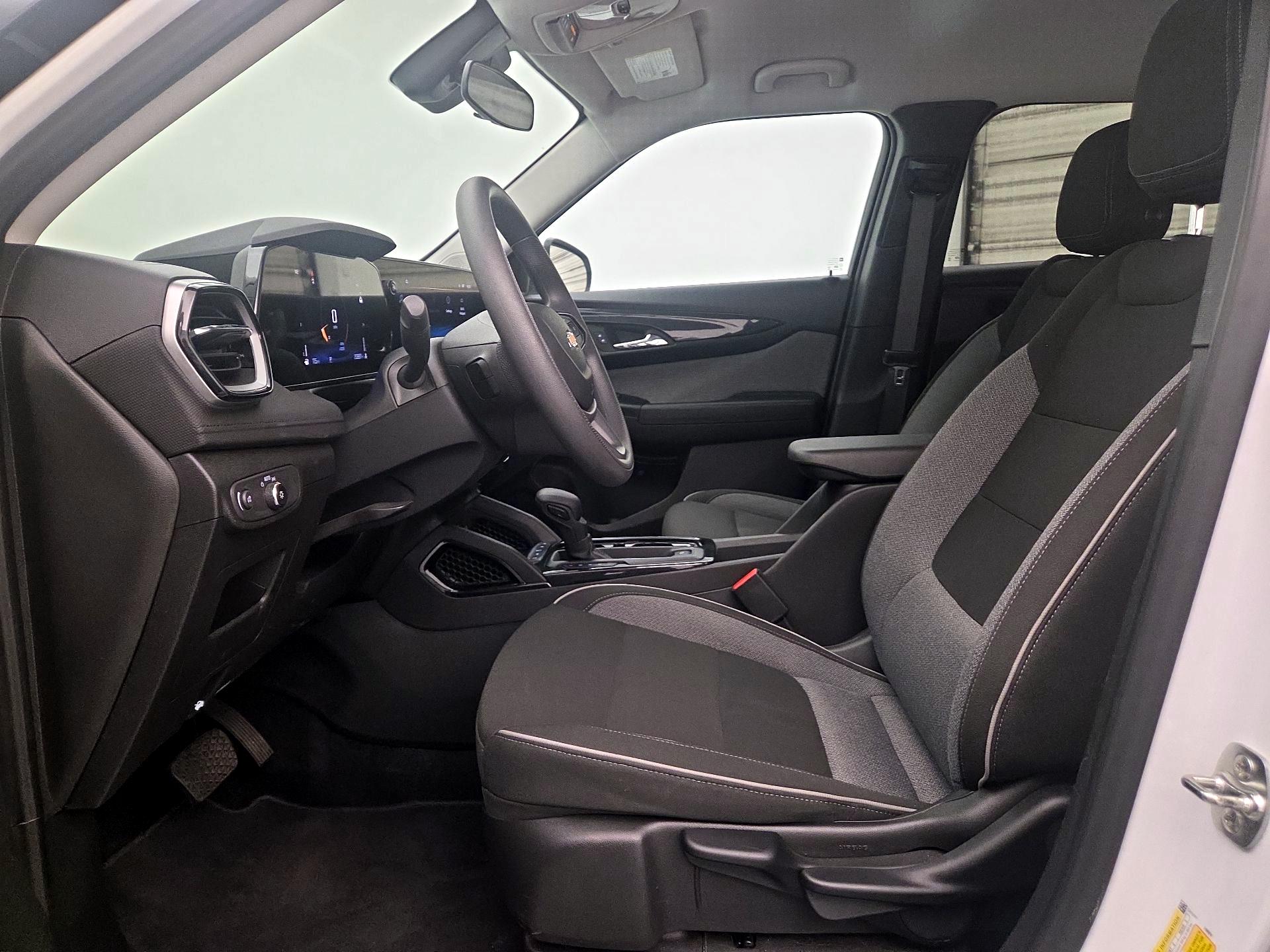 Thumbnail: 2025 Chevrolet TrailBlazer - 11