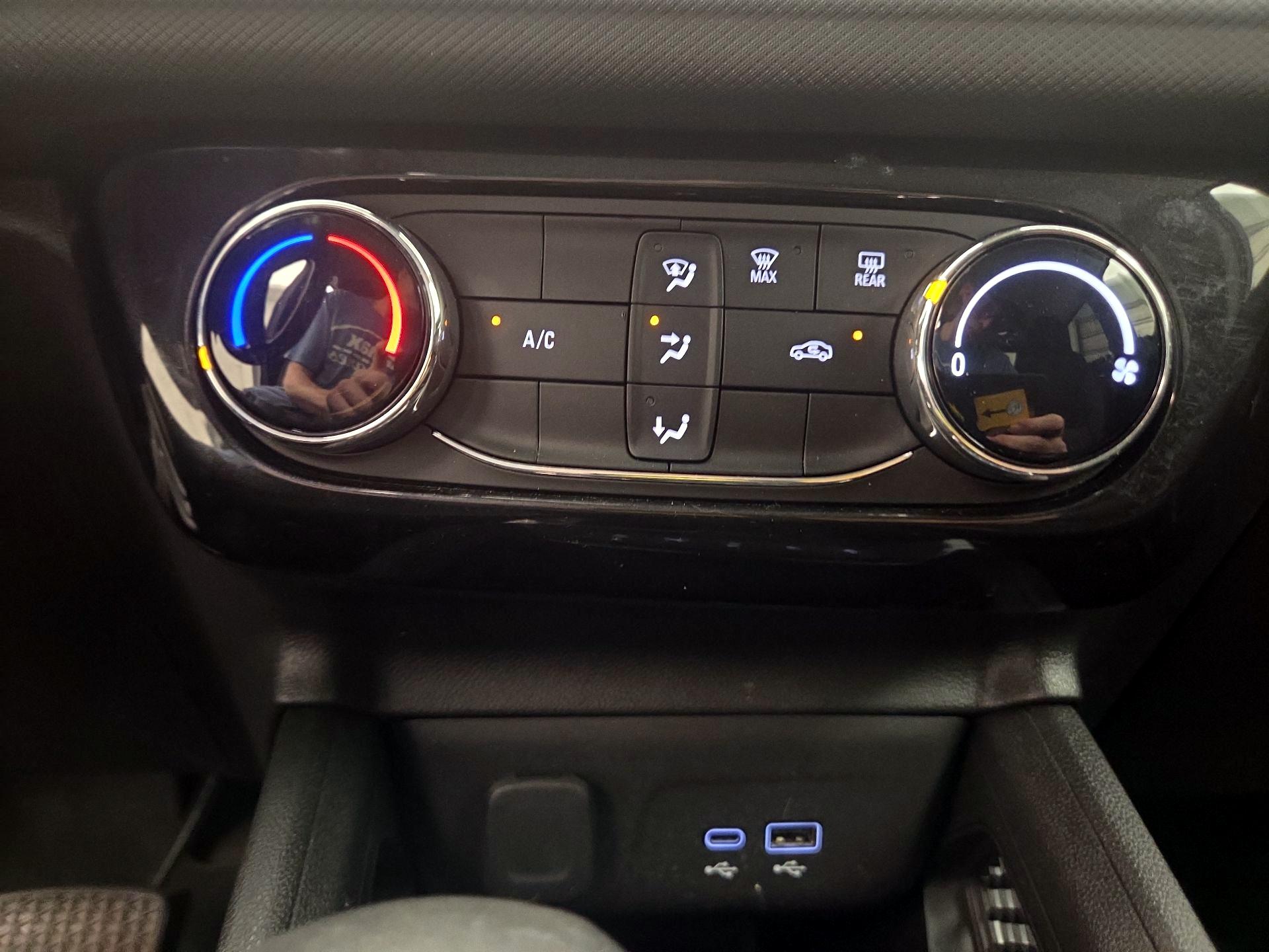 Thumbnail: 2025 Chevrolet TrailBlazer - 16