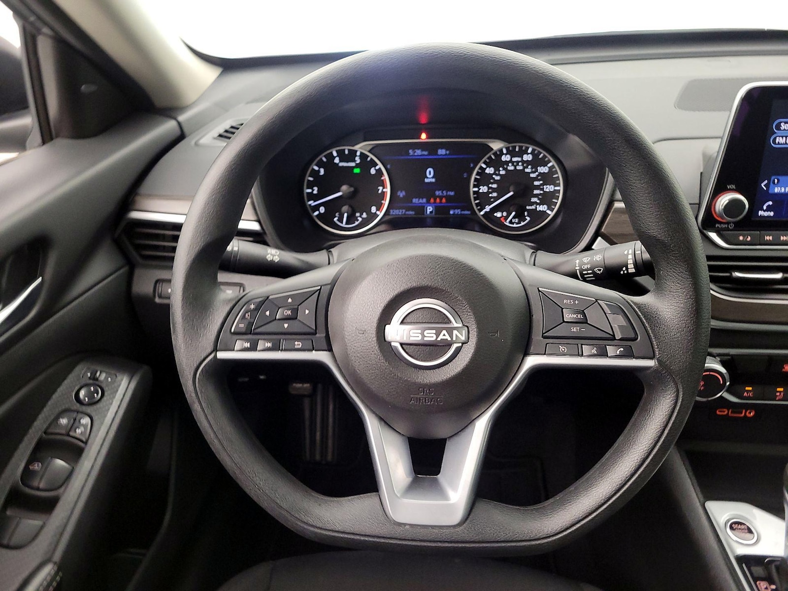 2025 Nissan Altima SV - Photo 11