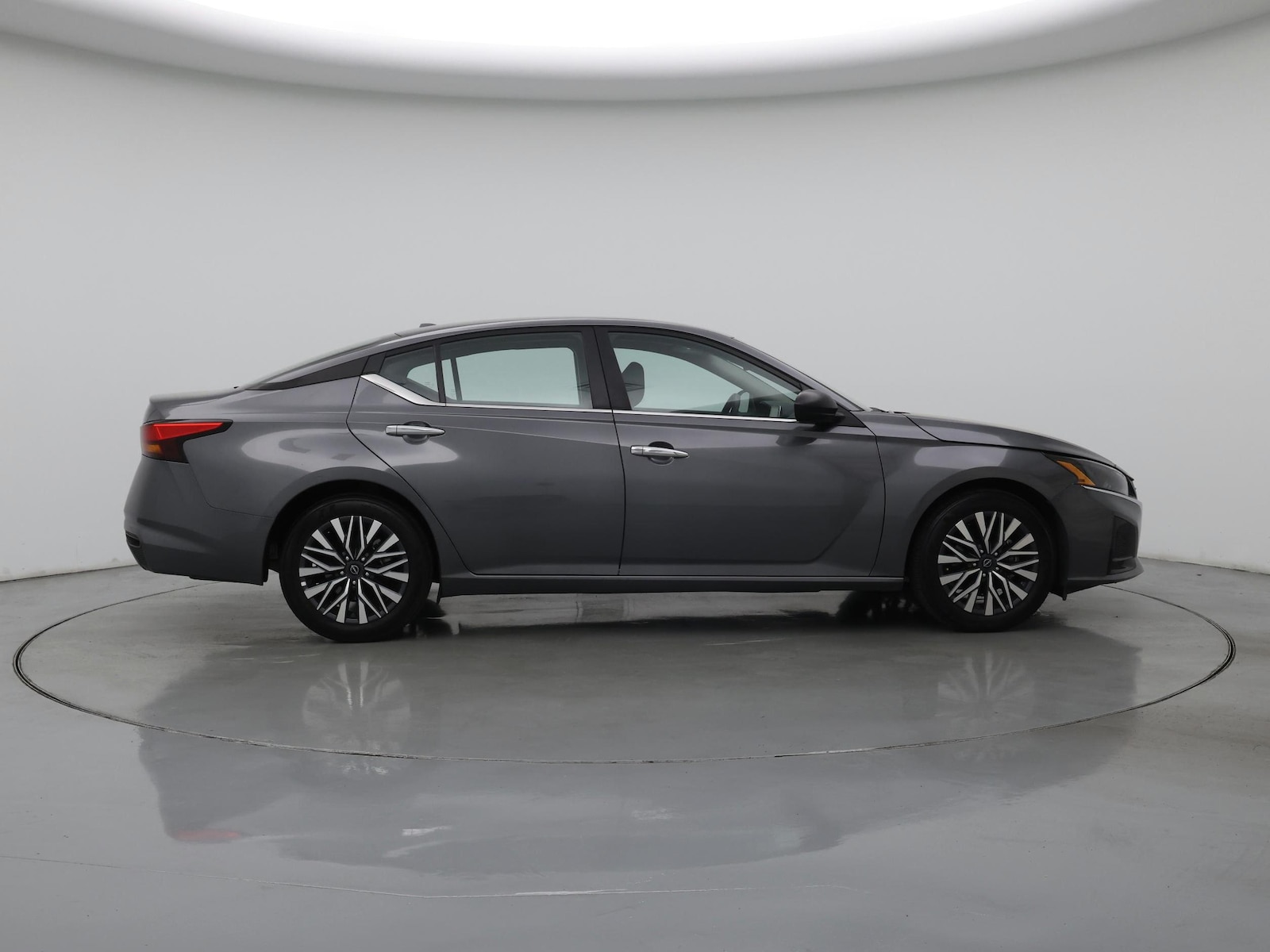 2025 Nissan Altima SV - Photo 8