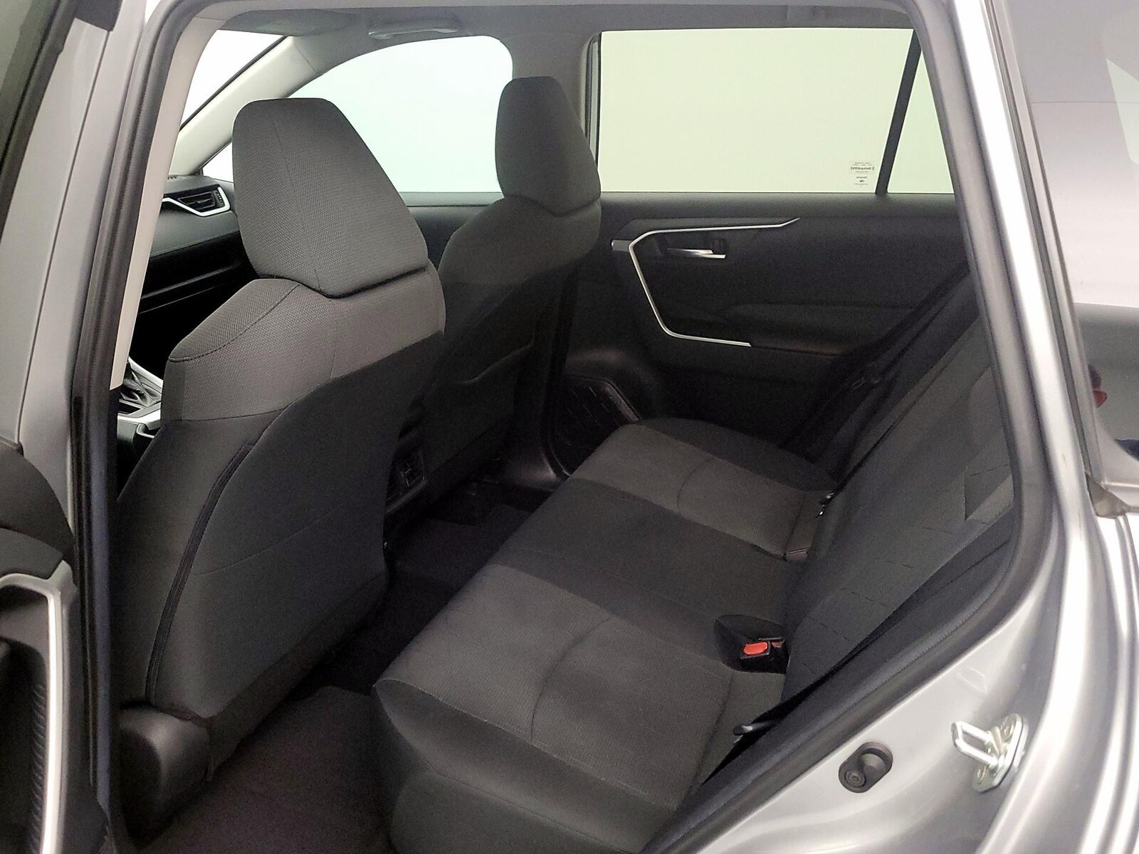 2020 Toyota RAV4 XLE - Photo 20