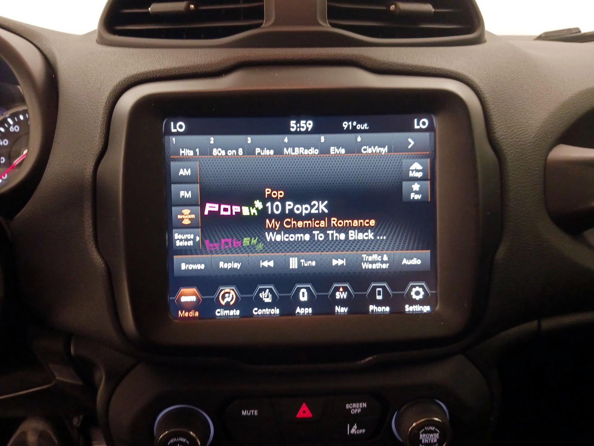 Thumbnail: 2021 Jeep Renegade - 16