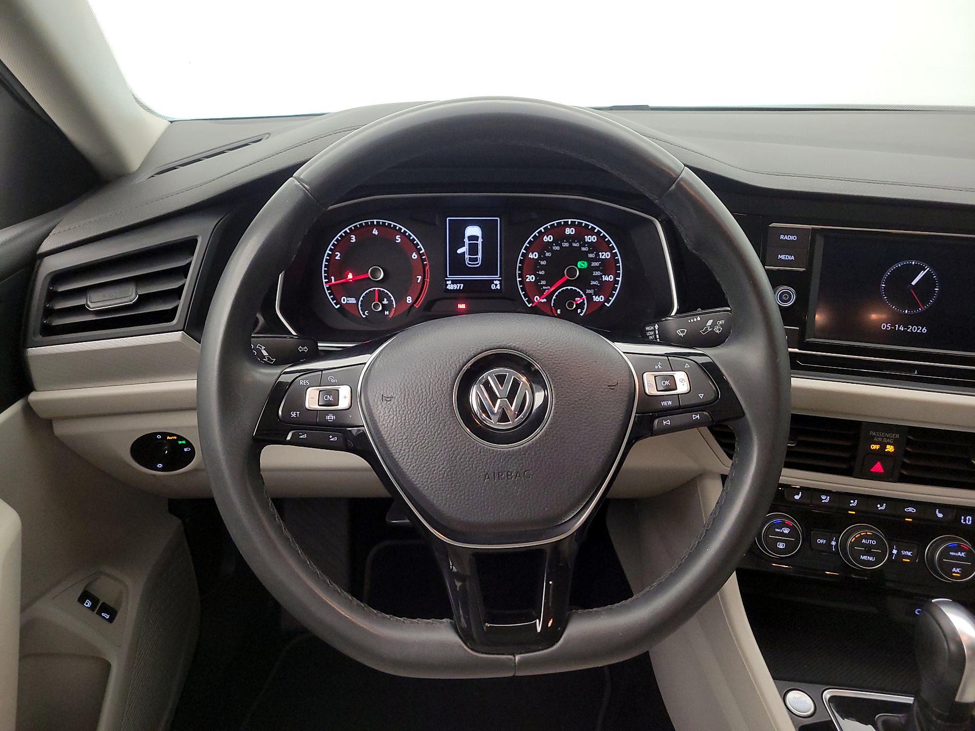 Thumbnail: 2020 Volkswagen Jetta - 10