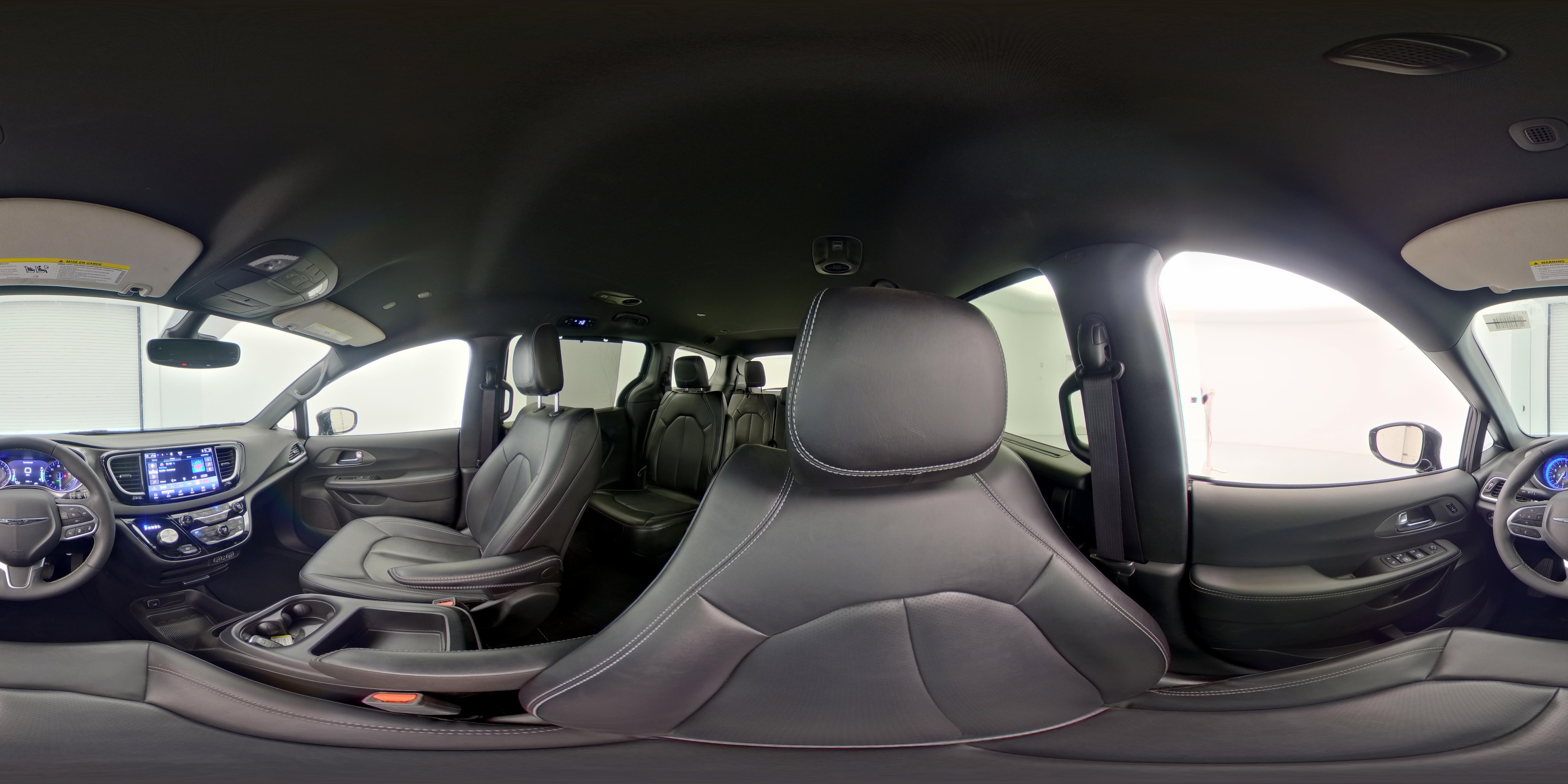 2025 Chrysler Pacifica Select - Photo 28