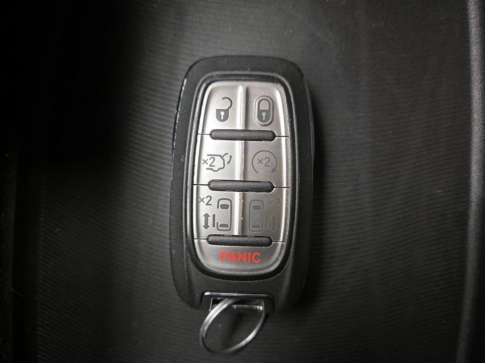 2025 Chrysler Pacifica Select - Photo 25