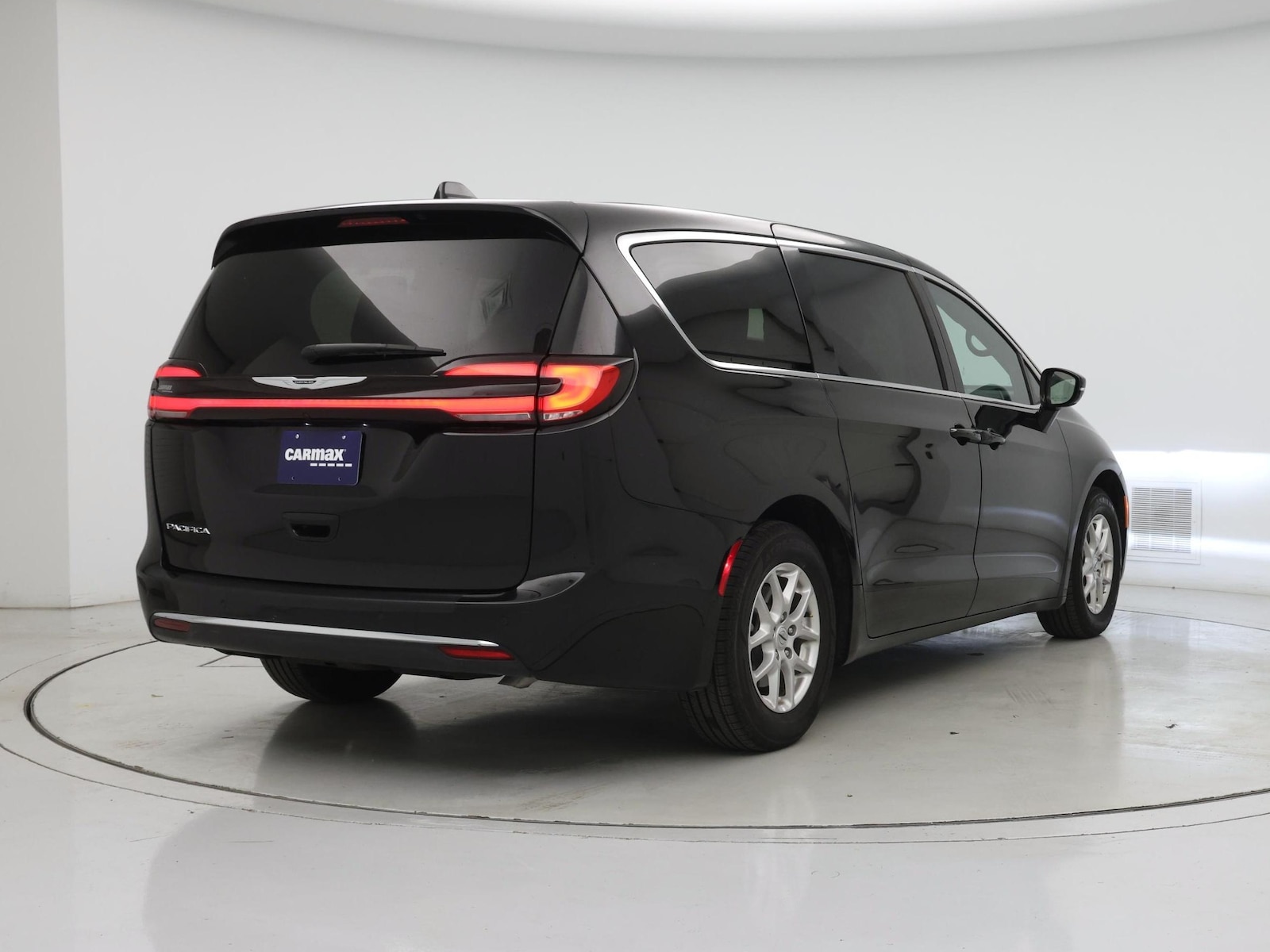 2025 Chrysler Pacifica Select - Photo 9