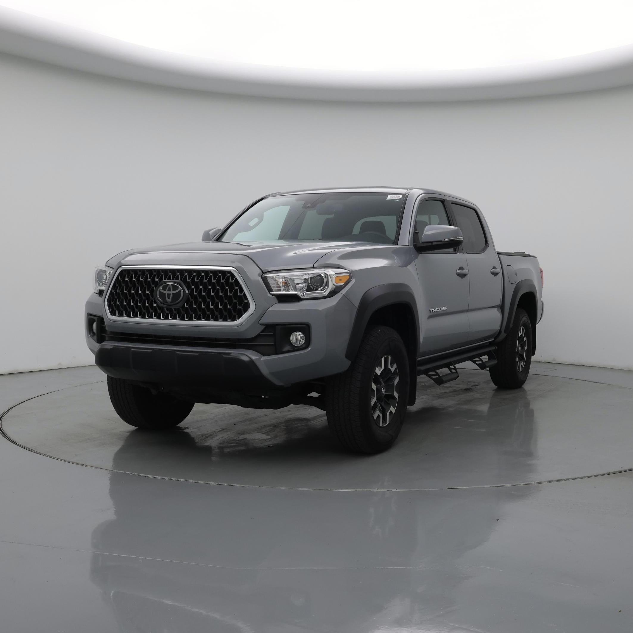 Thumbnail: 2018 Toyota Tacoma - 4