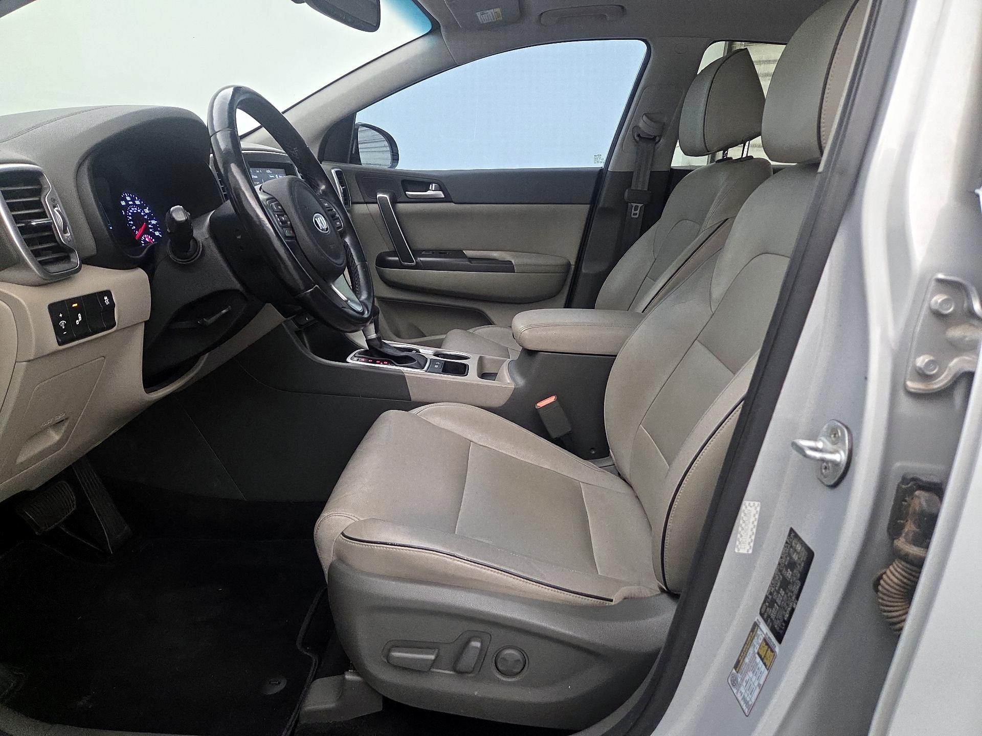 Thumbnail: 2017 Kia Sportage - 11
