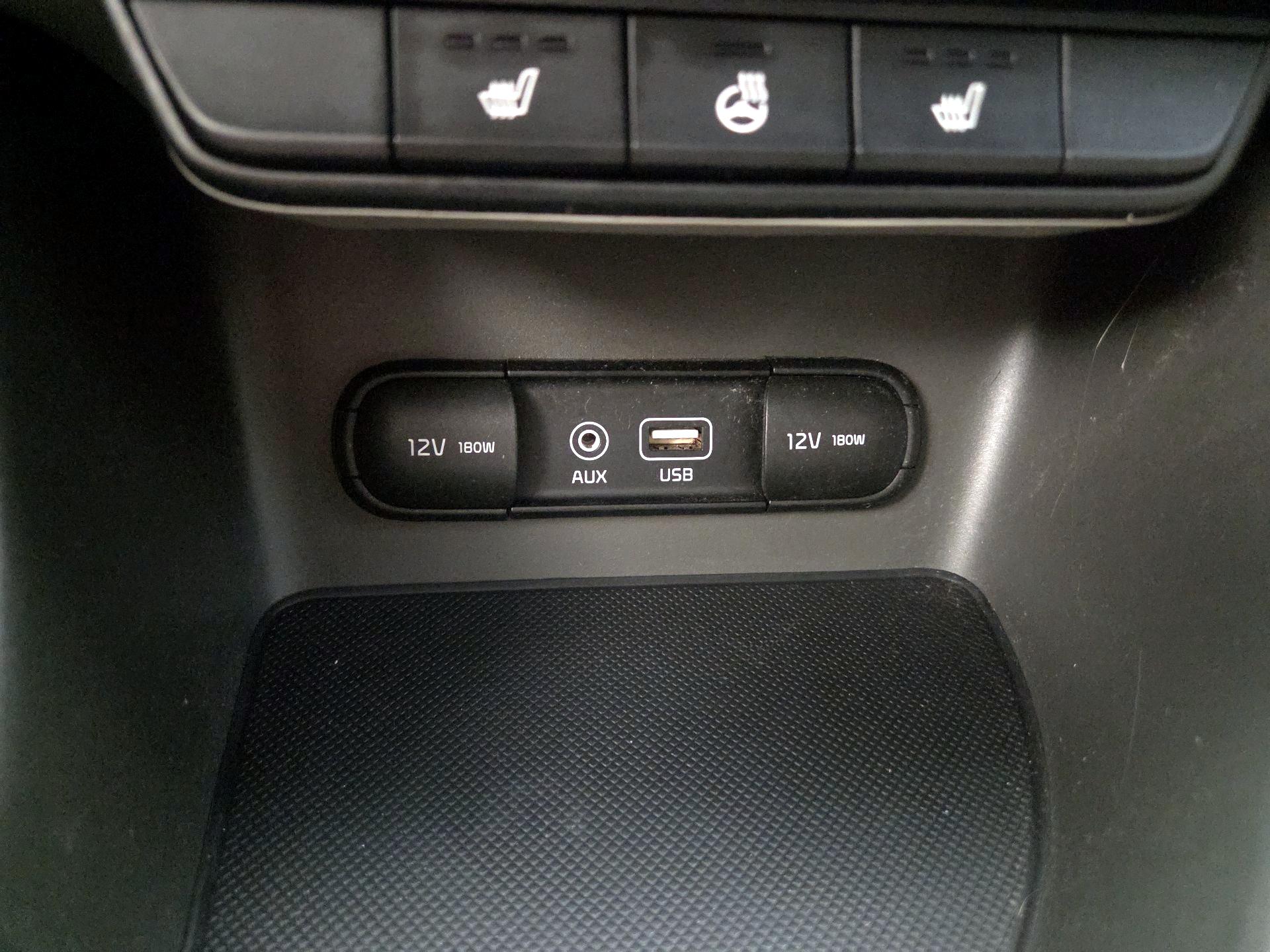 Thumbnail: 2017 Kia Sportage - 18
