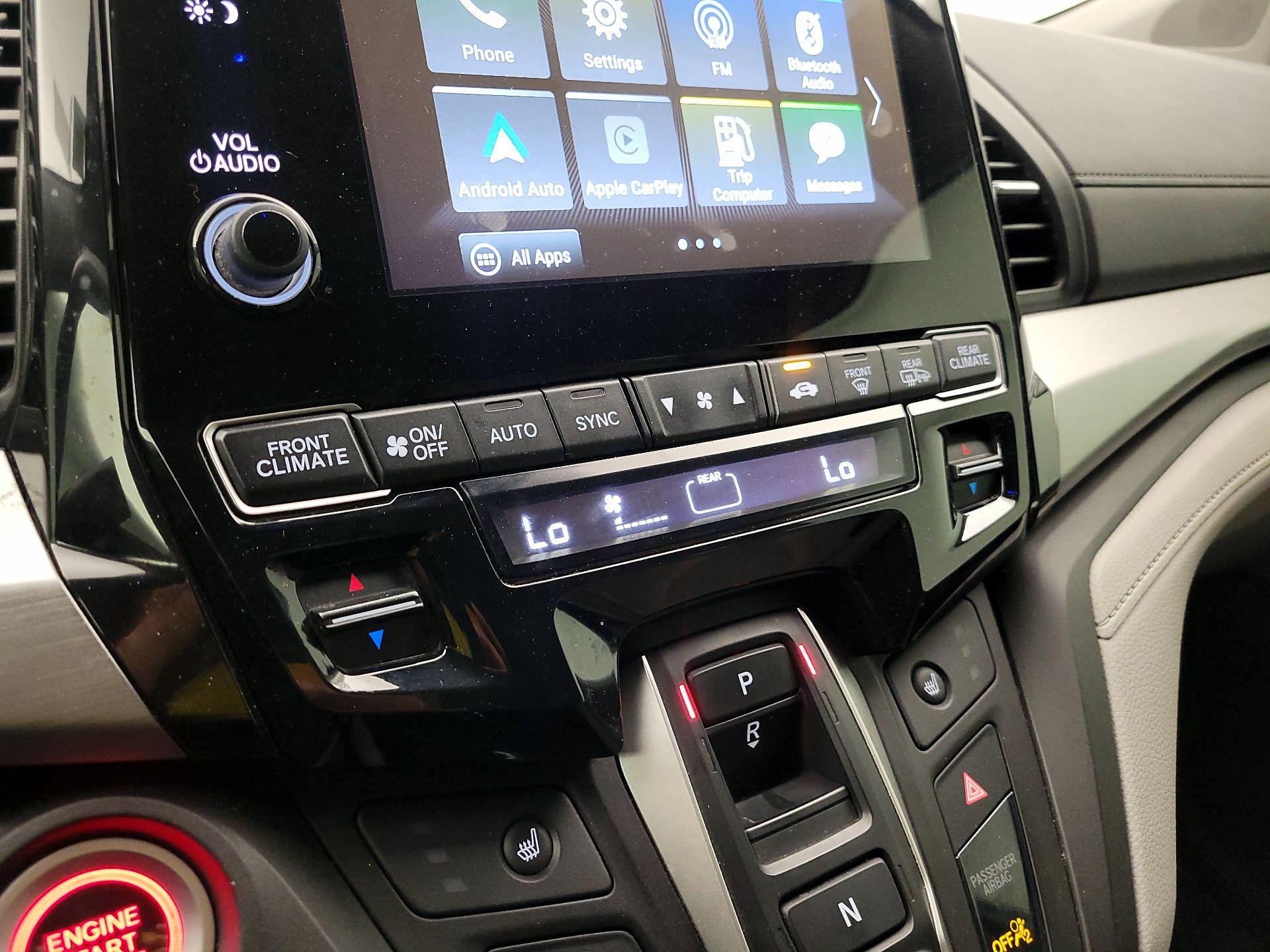 Thumbnail: 2020 Honda Odyssey - 16
