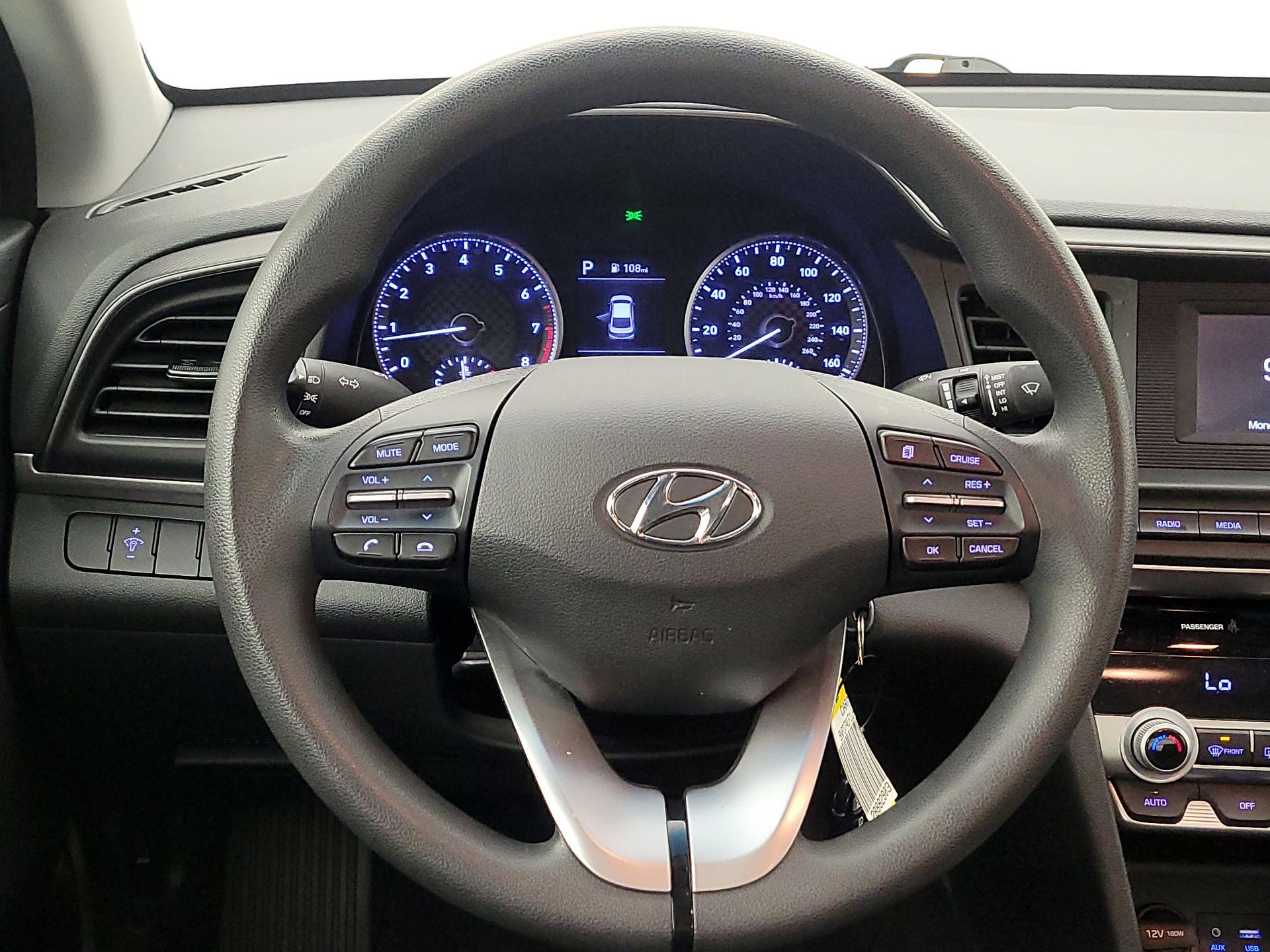 Thumbnail: 2020 Hyundai Elantra - 10