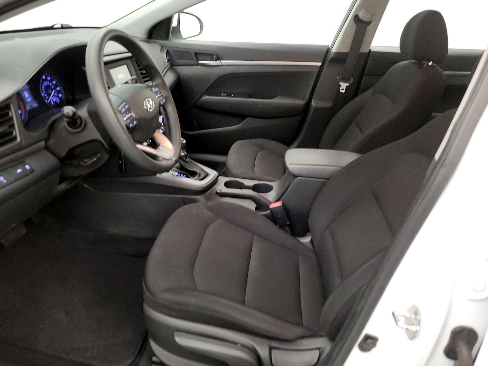 2020 Hyundai Elantra SE - Photo 12