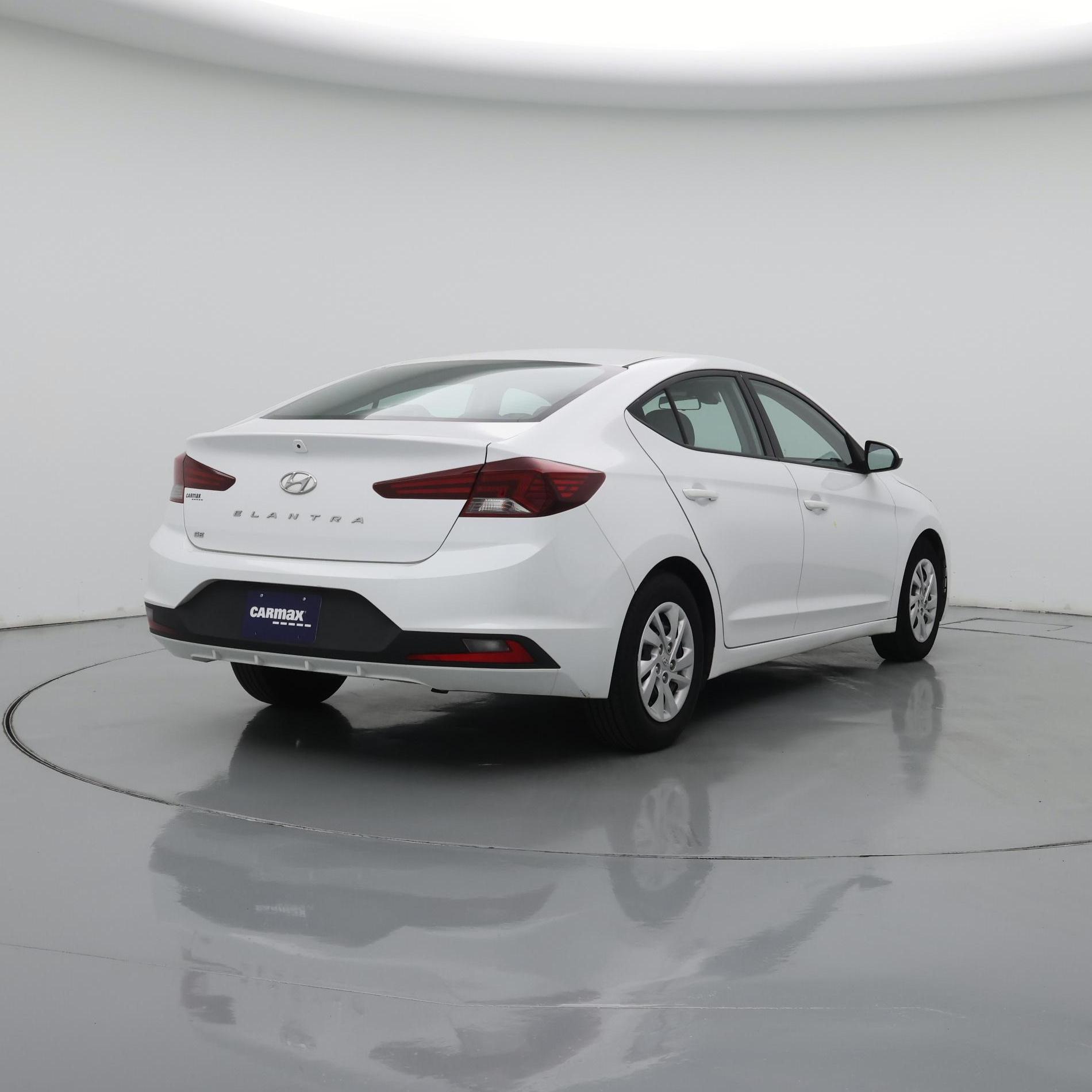 Thumbnail: 2020 Hyundai Elantra - 8