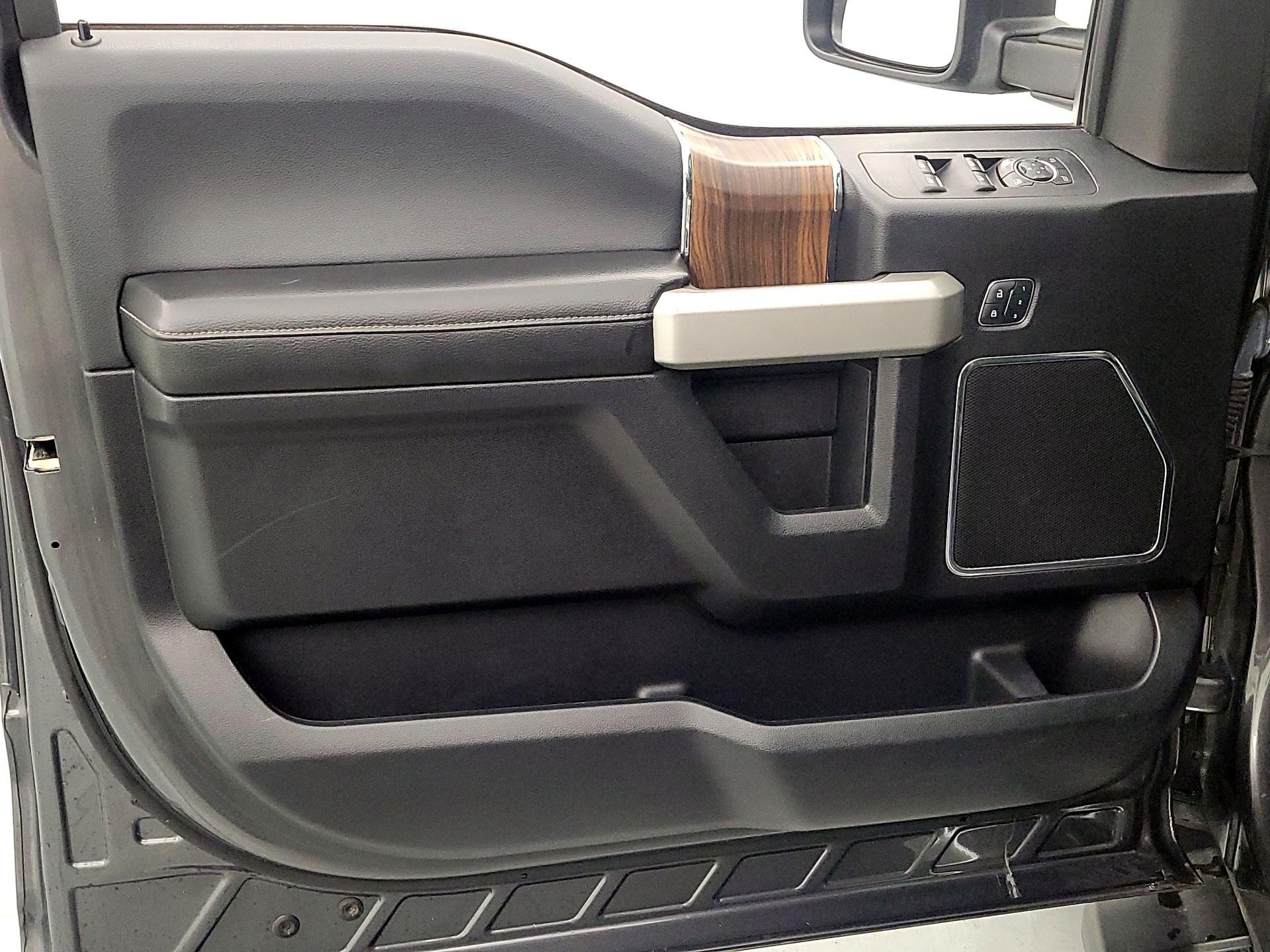 Thumbnail: 2017 Ford F-150 - 12