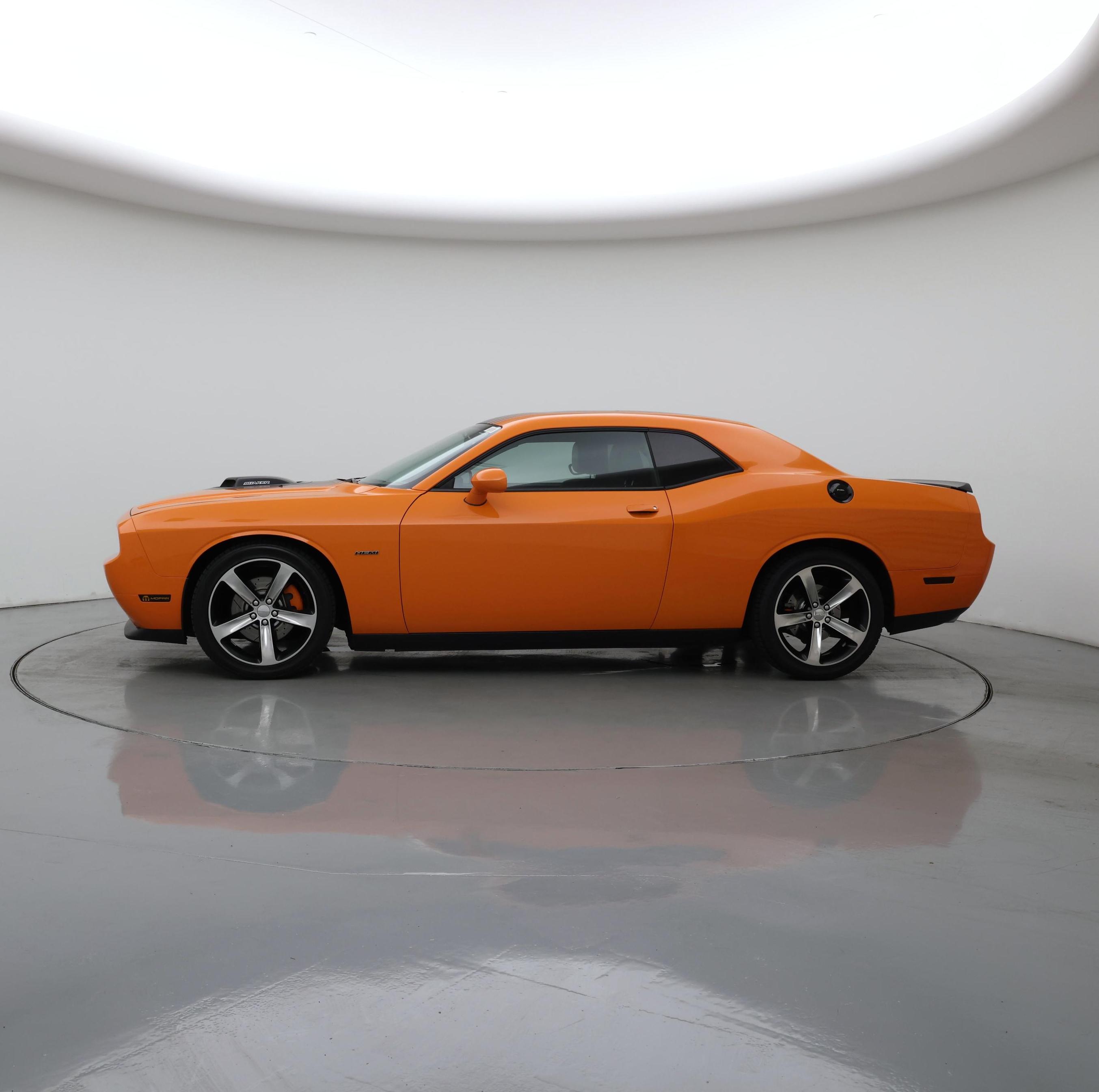 Thumbnail: 2014 Dodge Challenger - 3