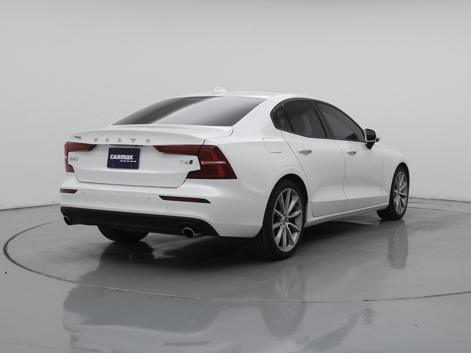 2019 Volvo S60 Momentum - Photo 9