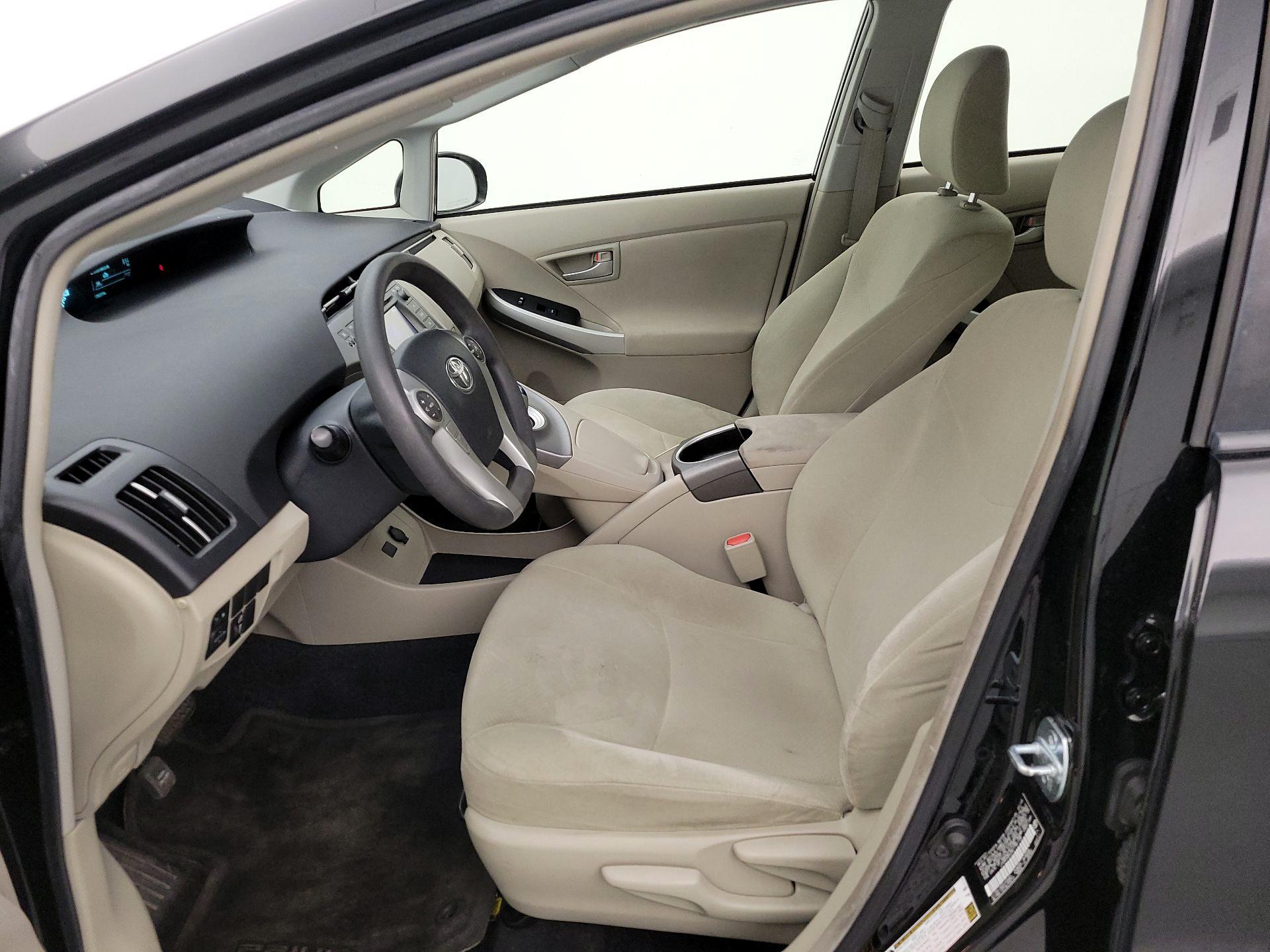Thumbnail: 2014 Toyota Prius - 11