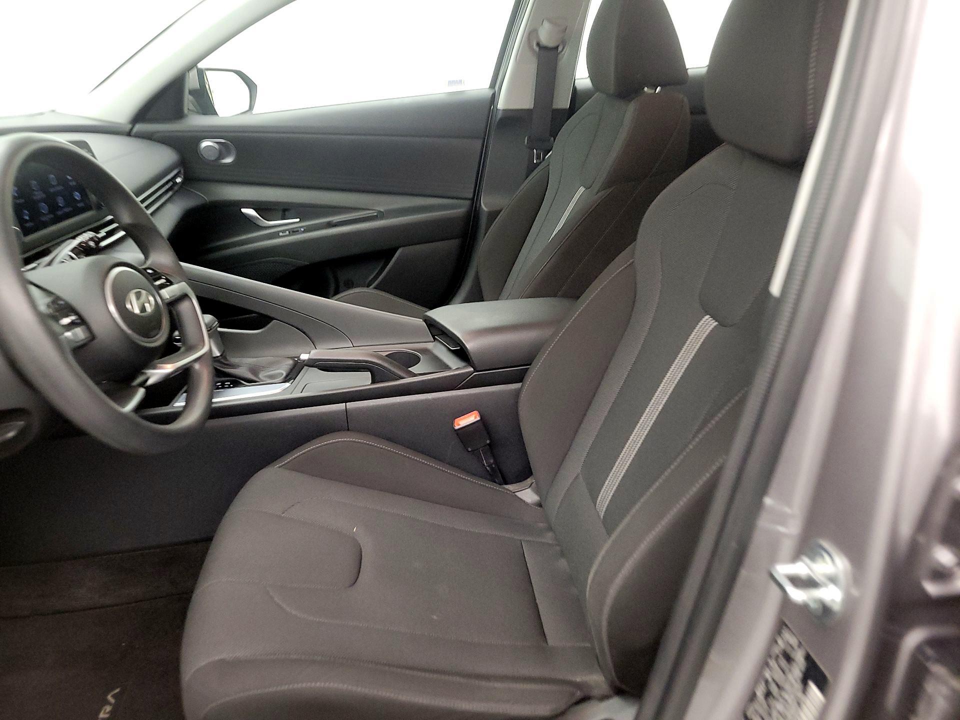 Thumbnail: 2024 Hyundai Elantra - 11