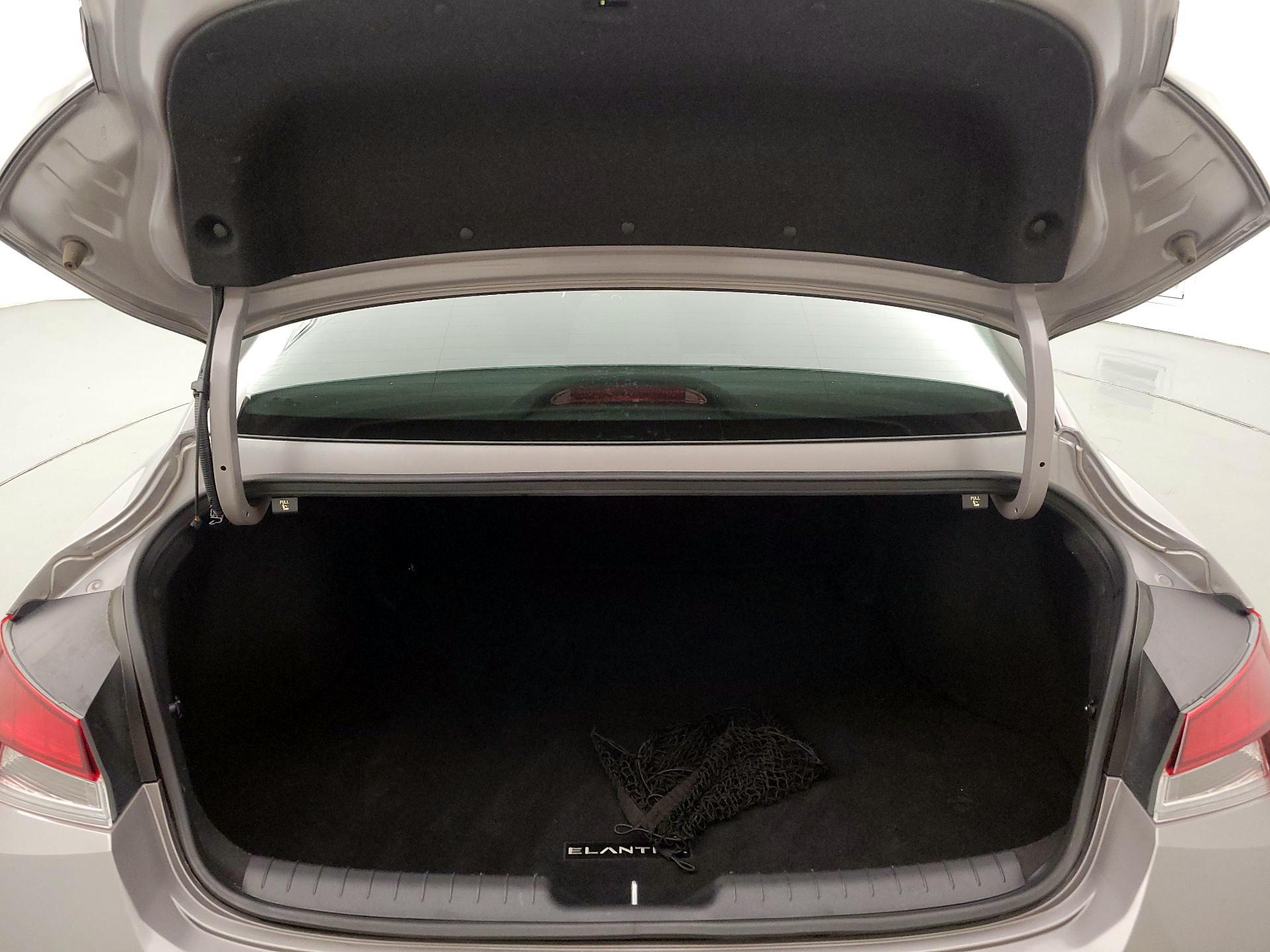 Thumbnail: 2024 Hyundai Elantra - 20