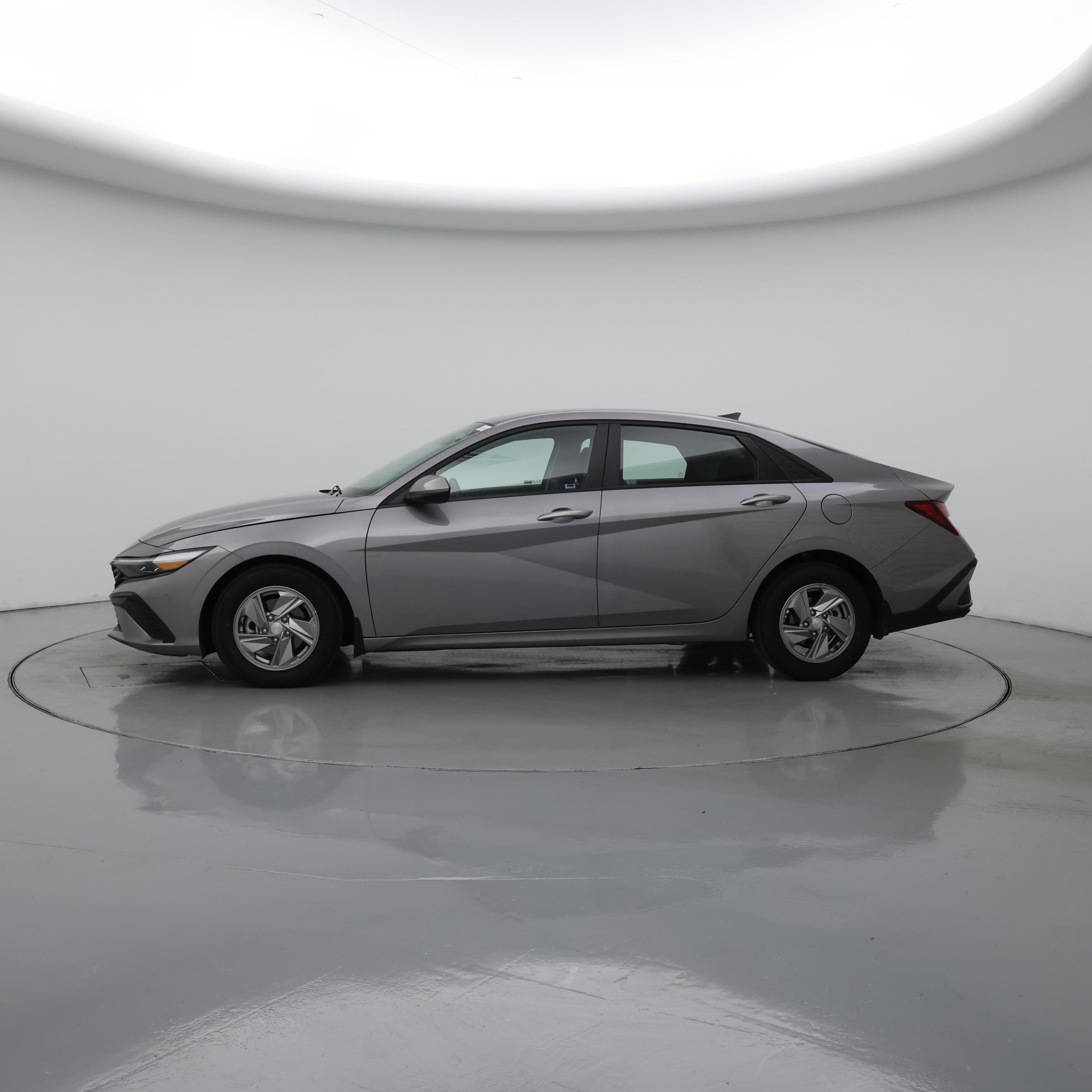 Thumbnail: 2024 Hyundai Elantra - 3