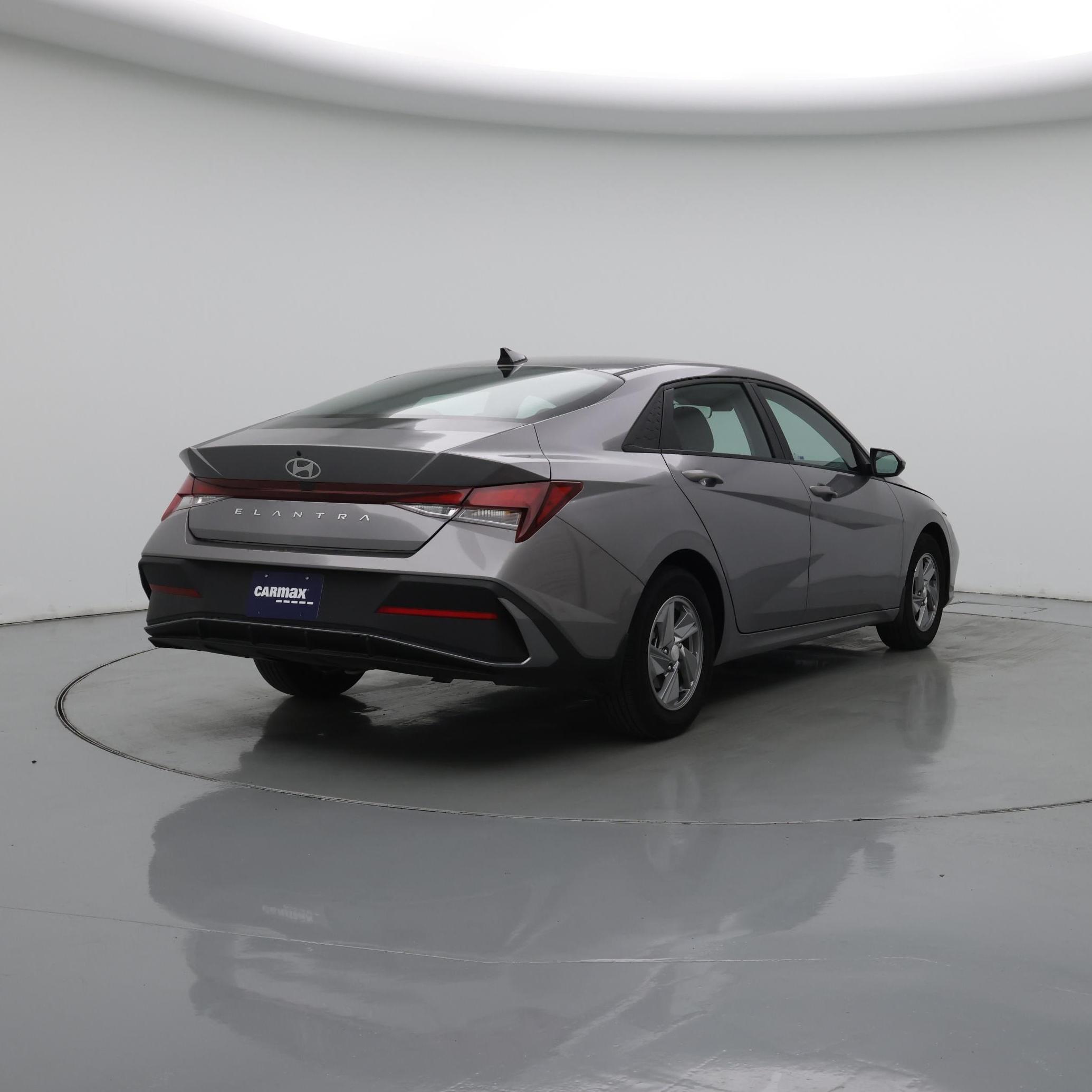 Thumbnail: 2024 Hyundai Elantra - 8
