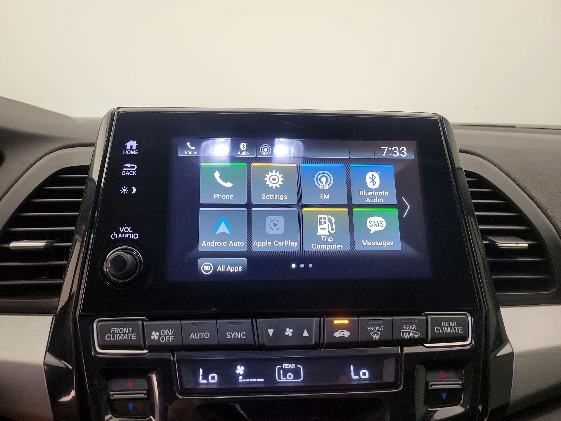 Thumbnail: 2018 Honda Odyssey - 15