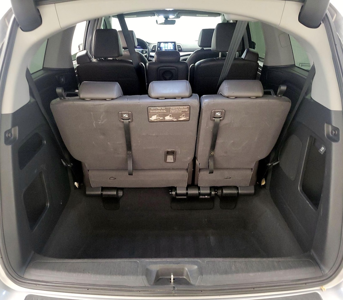 Trunk/Cargo (Seats Up)