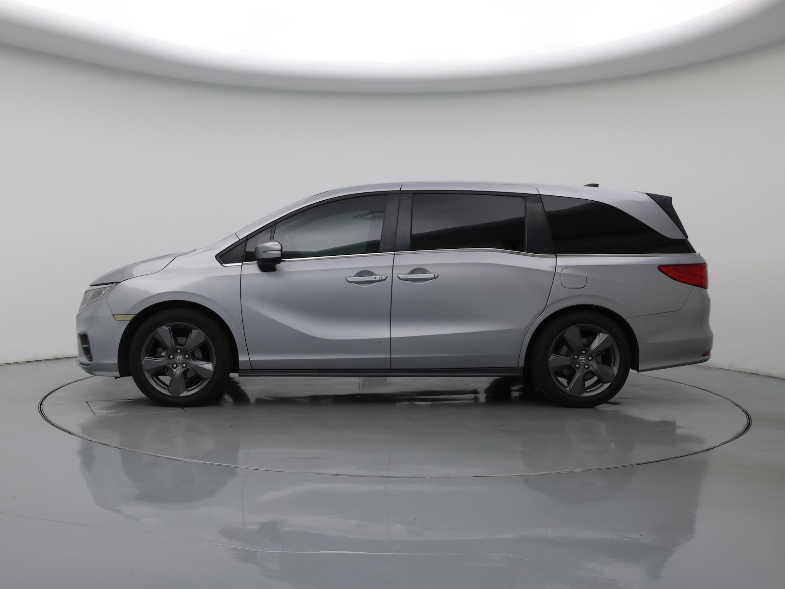 2018 Honda Odyssey EX-L - Photo 4