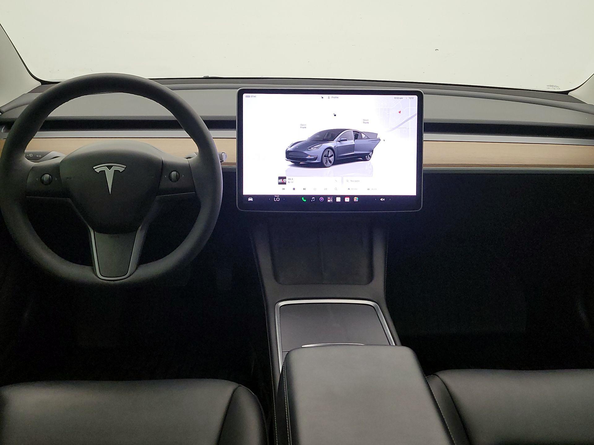 Thumbnail: 2023 Tesla Model 3 - 9