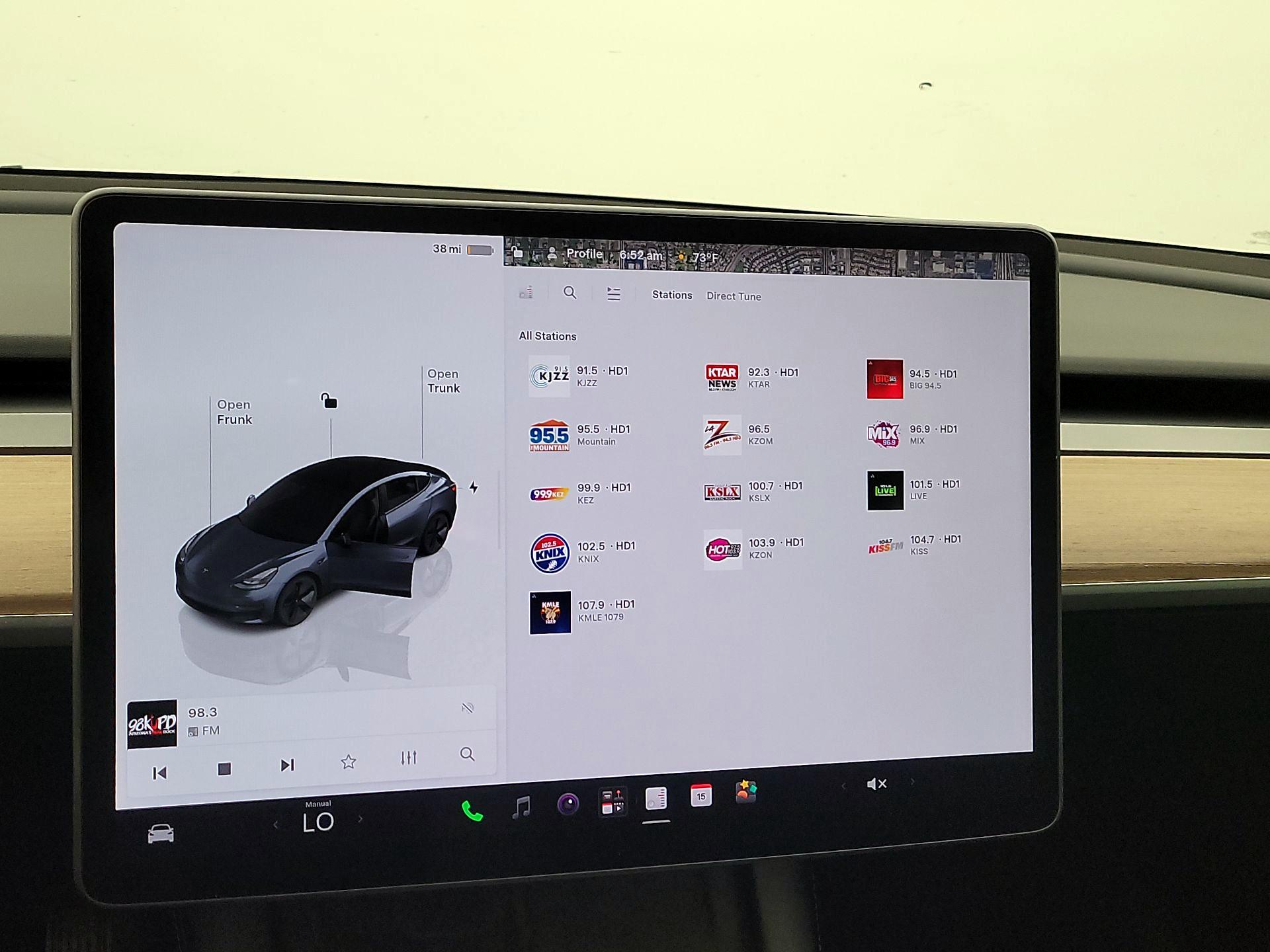 Thumbnail: 2023 Tesla Model 3 - 14