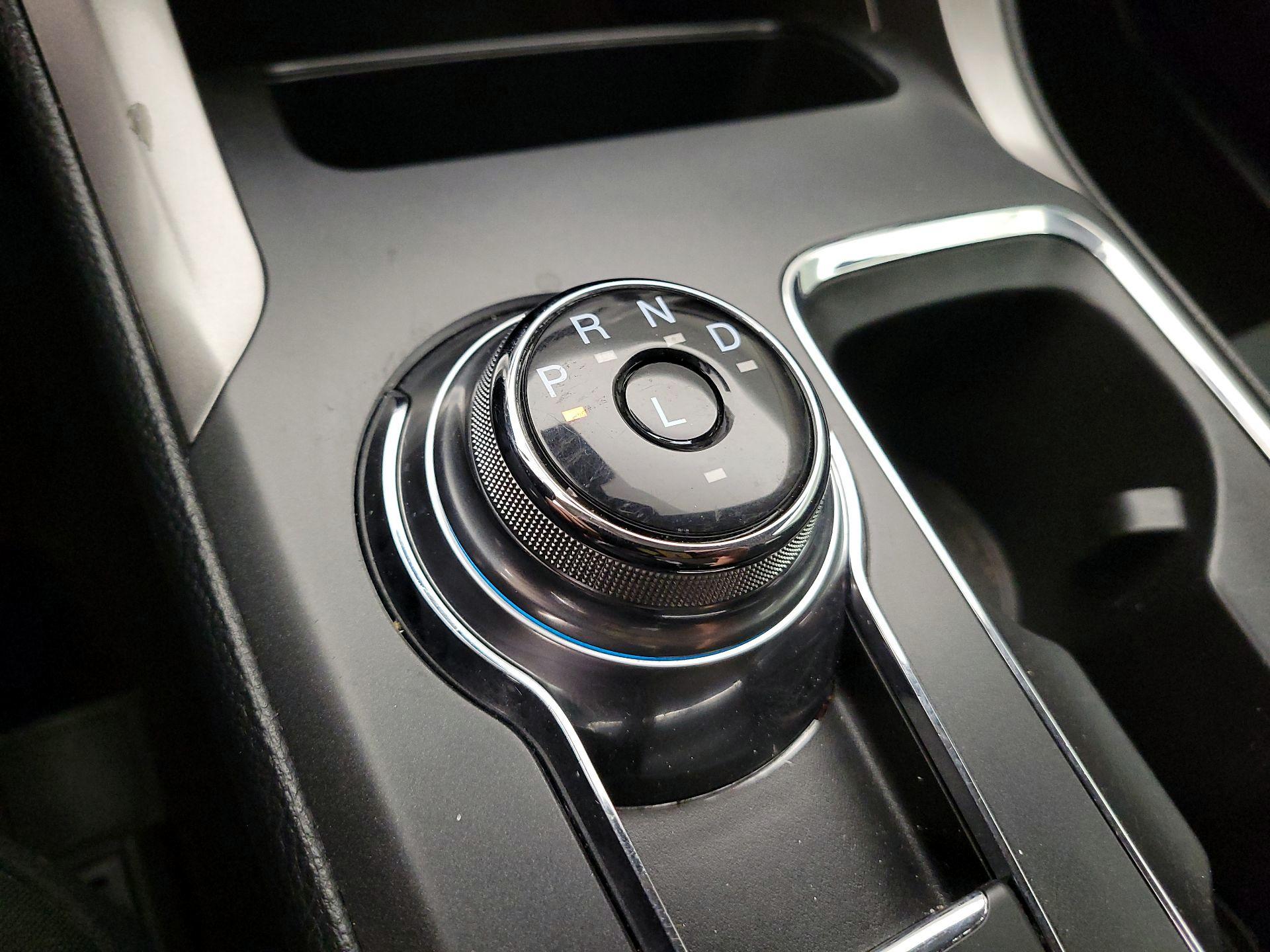 Thumbnail: 2020 Ford Fusion - 18