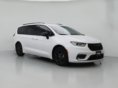 2024 Chrysler Pacifica Hybrid S Appearance Pkg
