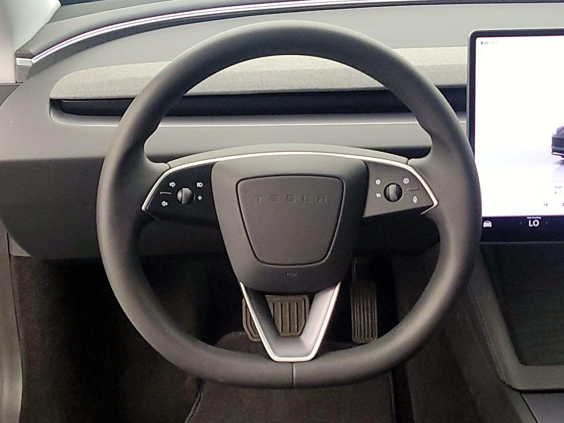 Thumbnail: 2025 Tesla Model 3 - 10