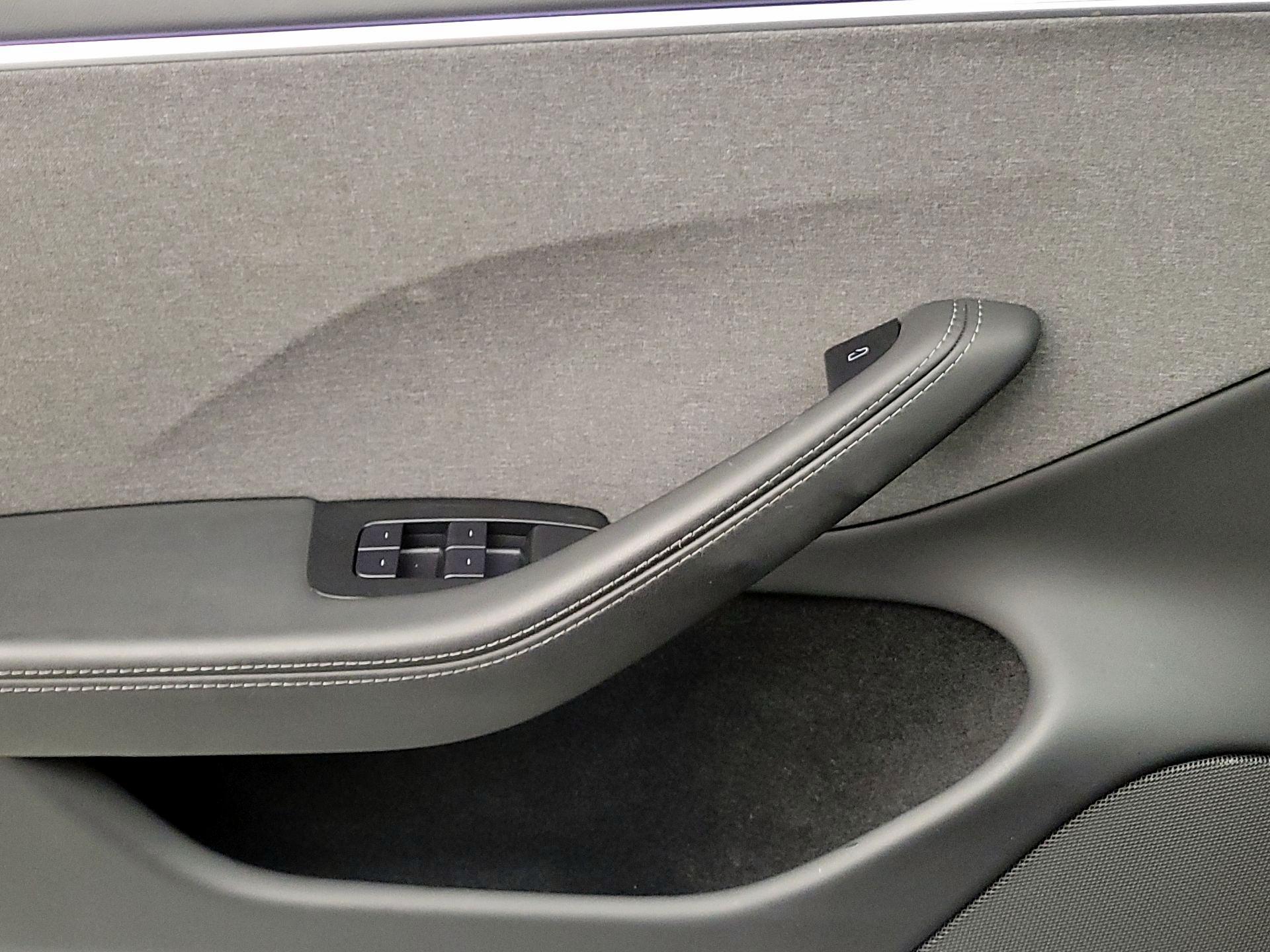 Thumbnail: 2025 Tesla Model 3 - 12