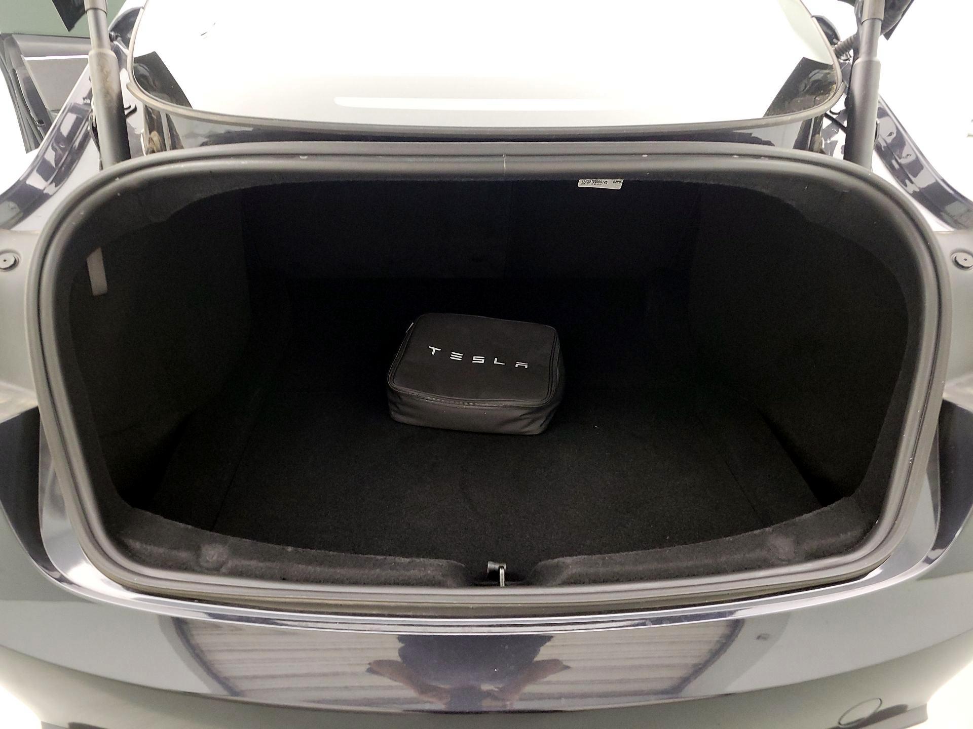 Thumbnail: 2025 Tesla Model 3 - 19