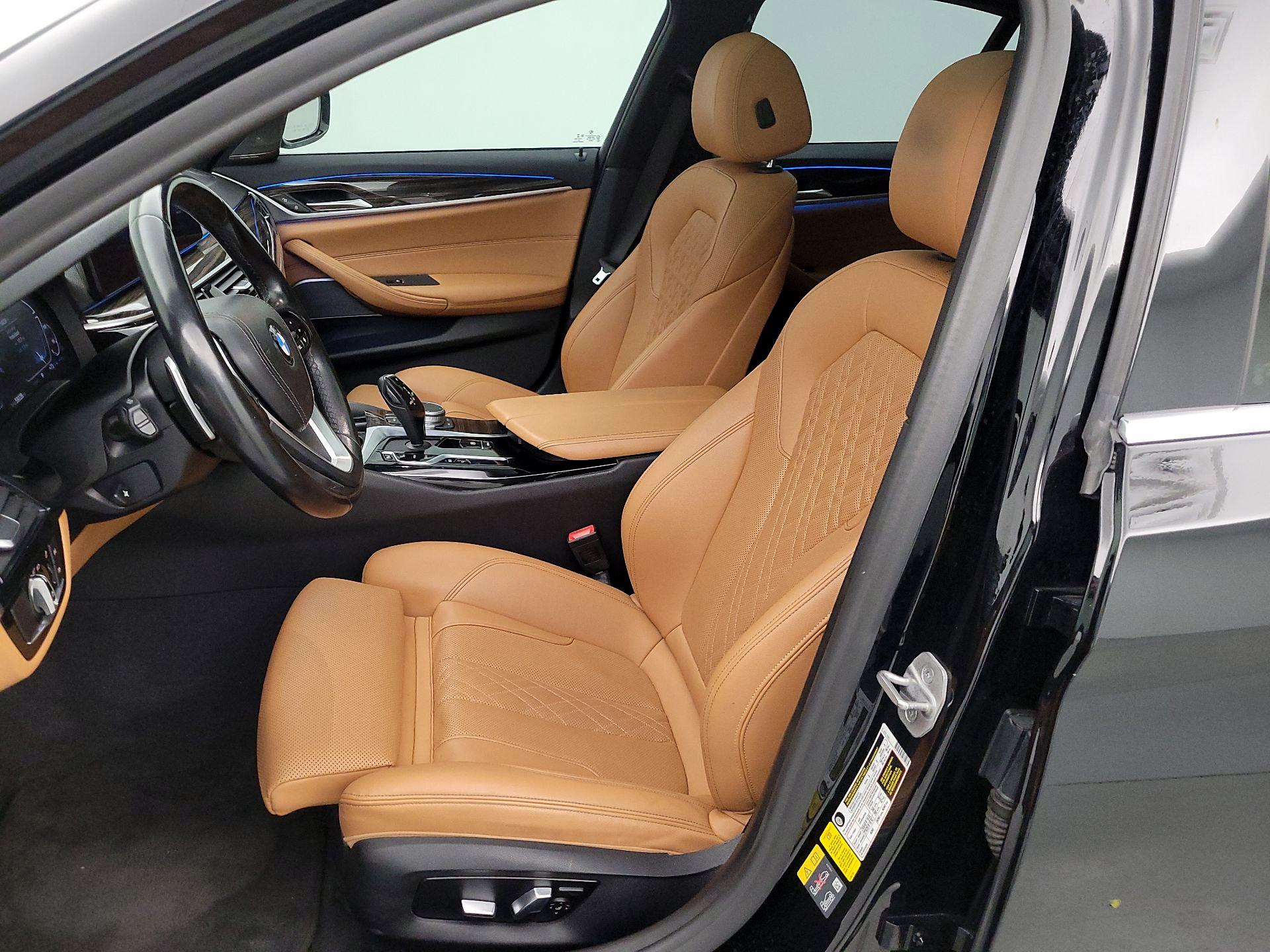 Thumbnail: 2021 BMW 5 Series - 11