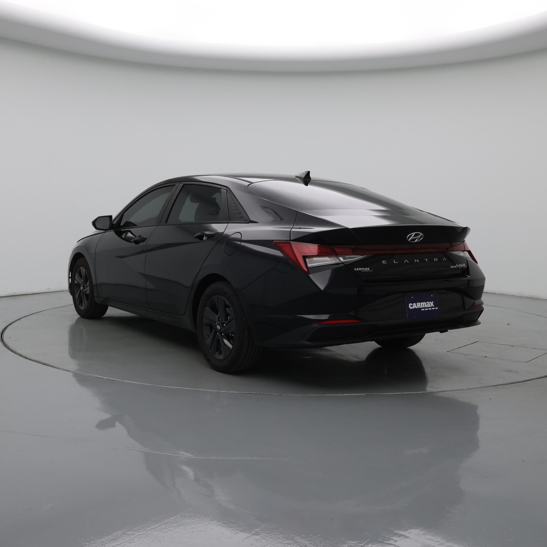 Thumbnail: 2023 Hyundai Elantra - 2