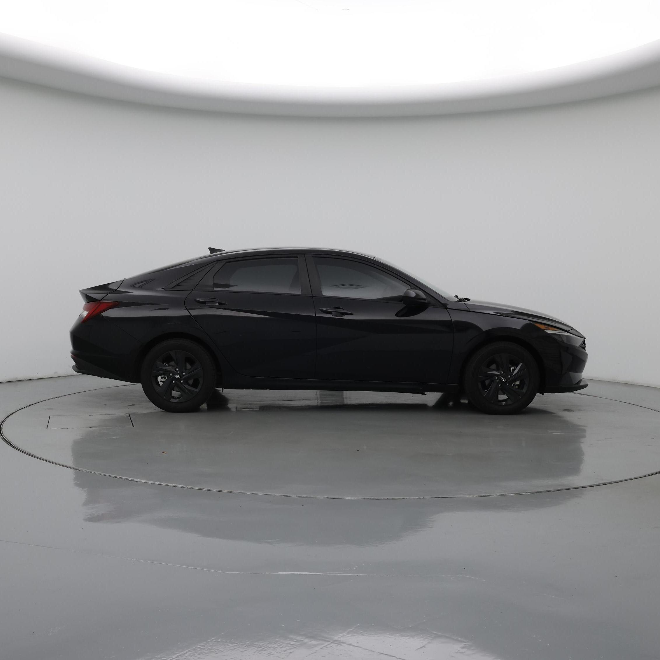 Thumbnail: 2023 Hyundai Elantra - 7