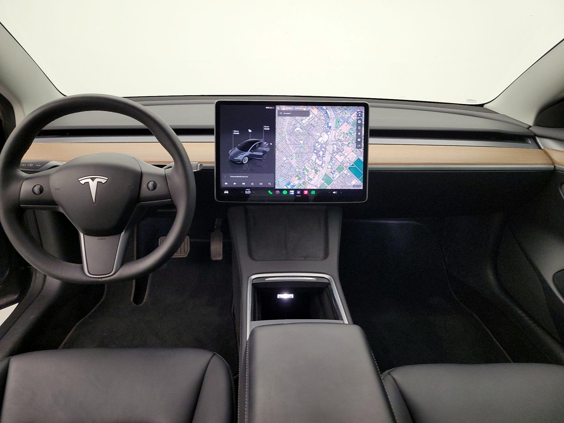 Thumbnail: 2023 Tesla Model 3 - 9