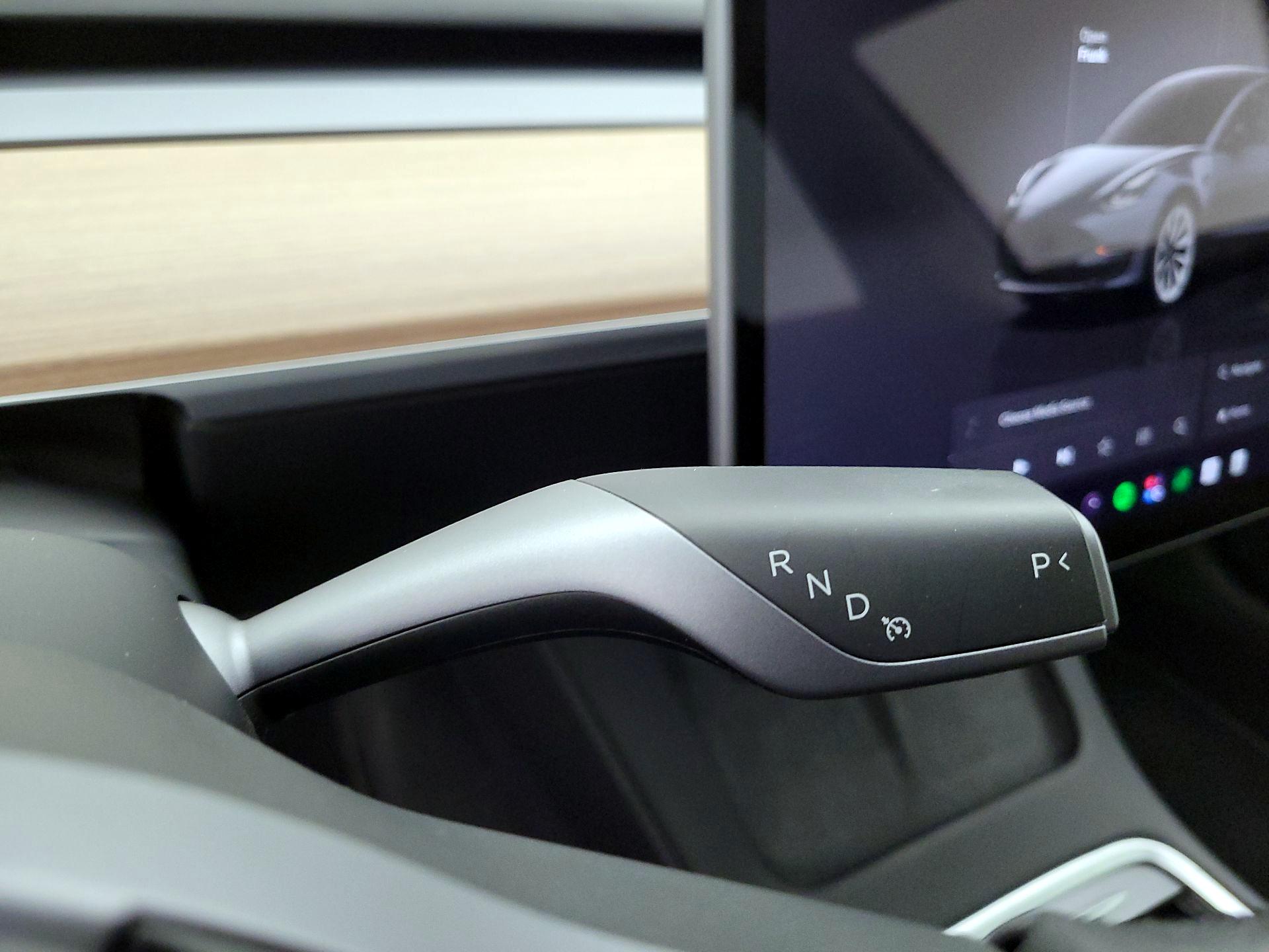 Thumbnail: 2023 Tesla Model 3 - 17