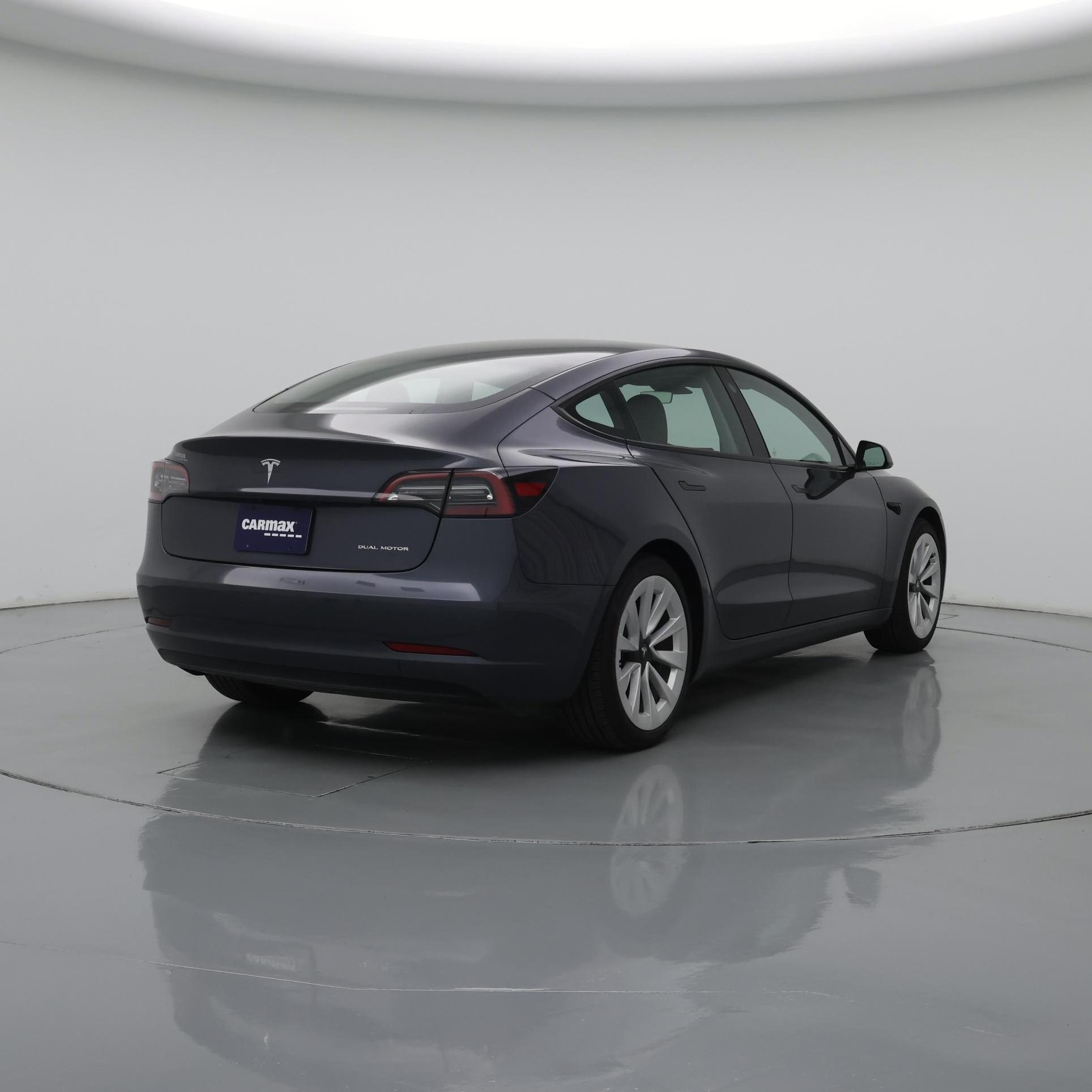 Thumbnail: 2023 Tesla Model 3 - 8