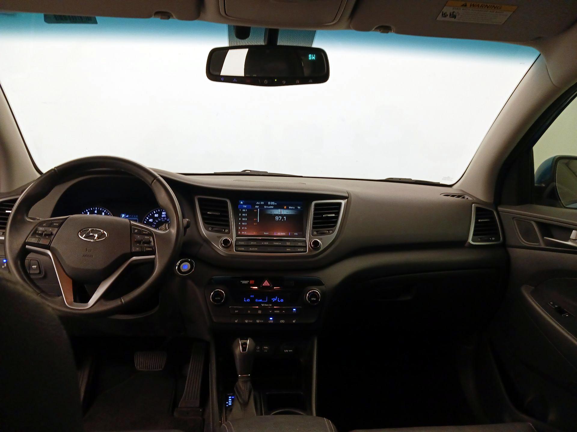 Thumbnail: 2016 Hyundai Tucson - 9
