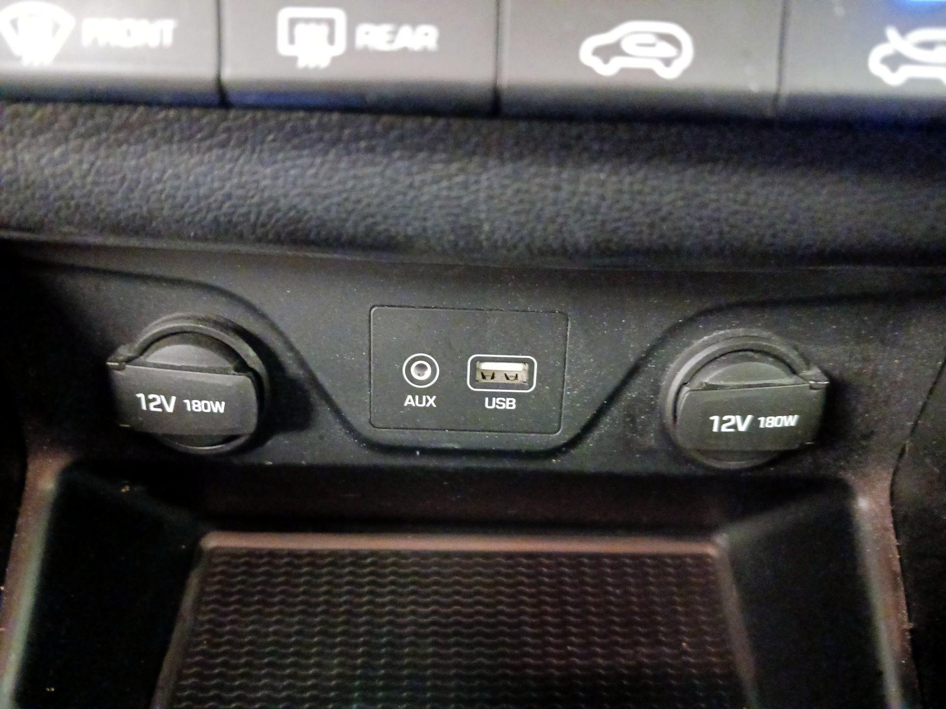 Thumbnail: 2016 Hyundai Tucson - 18