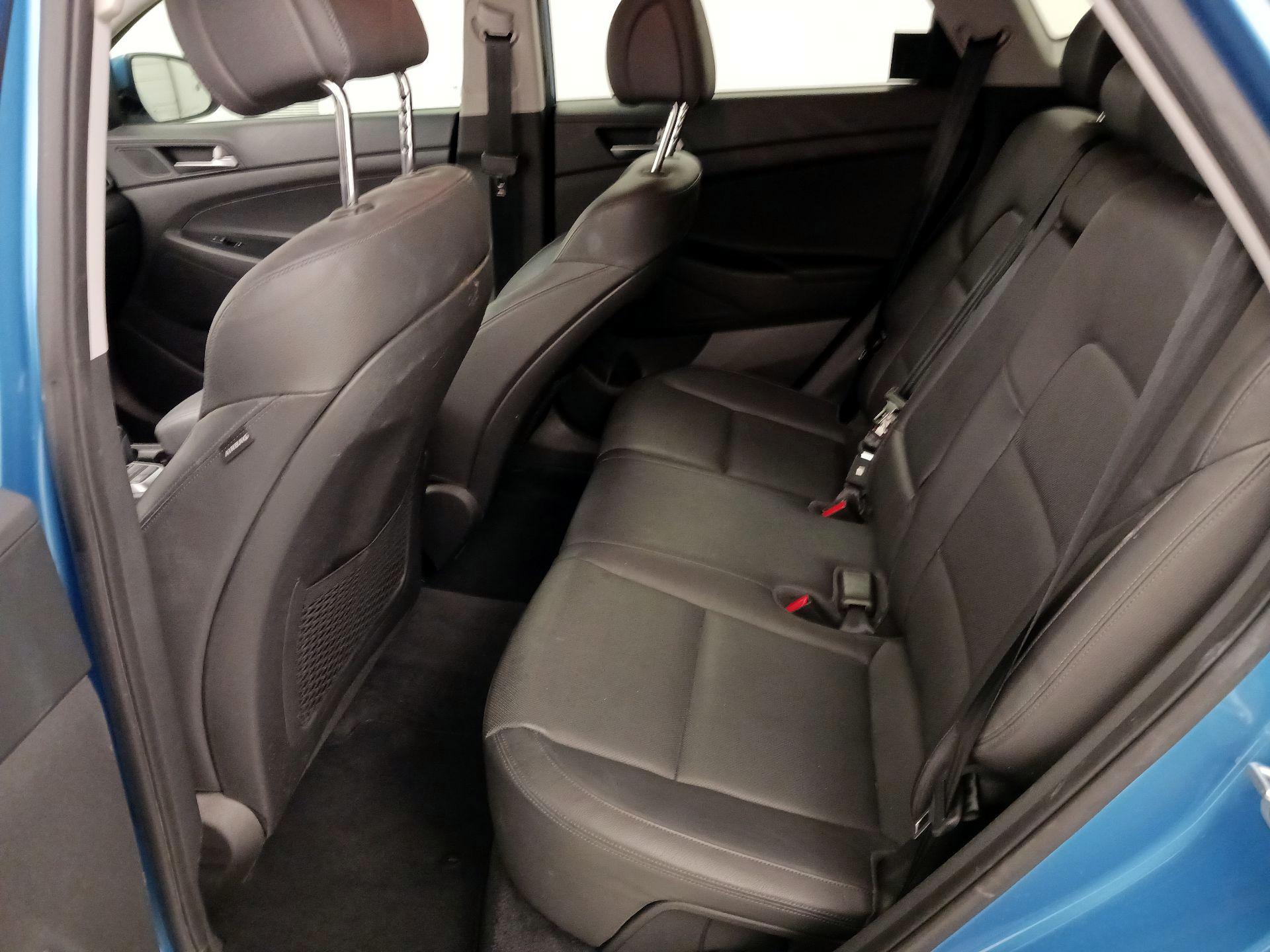 Thumbnail: 2016 Hyundai Tucson - 19