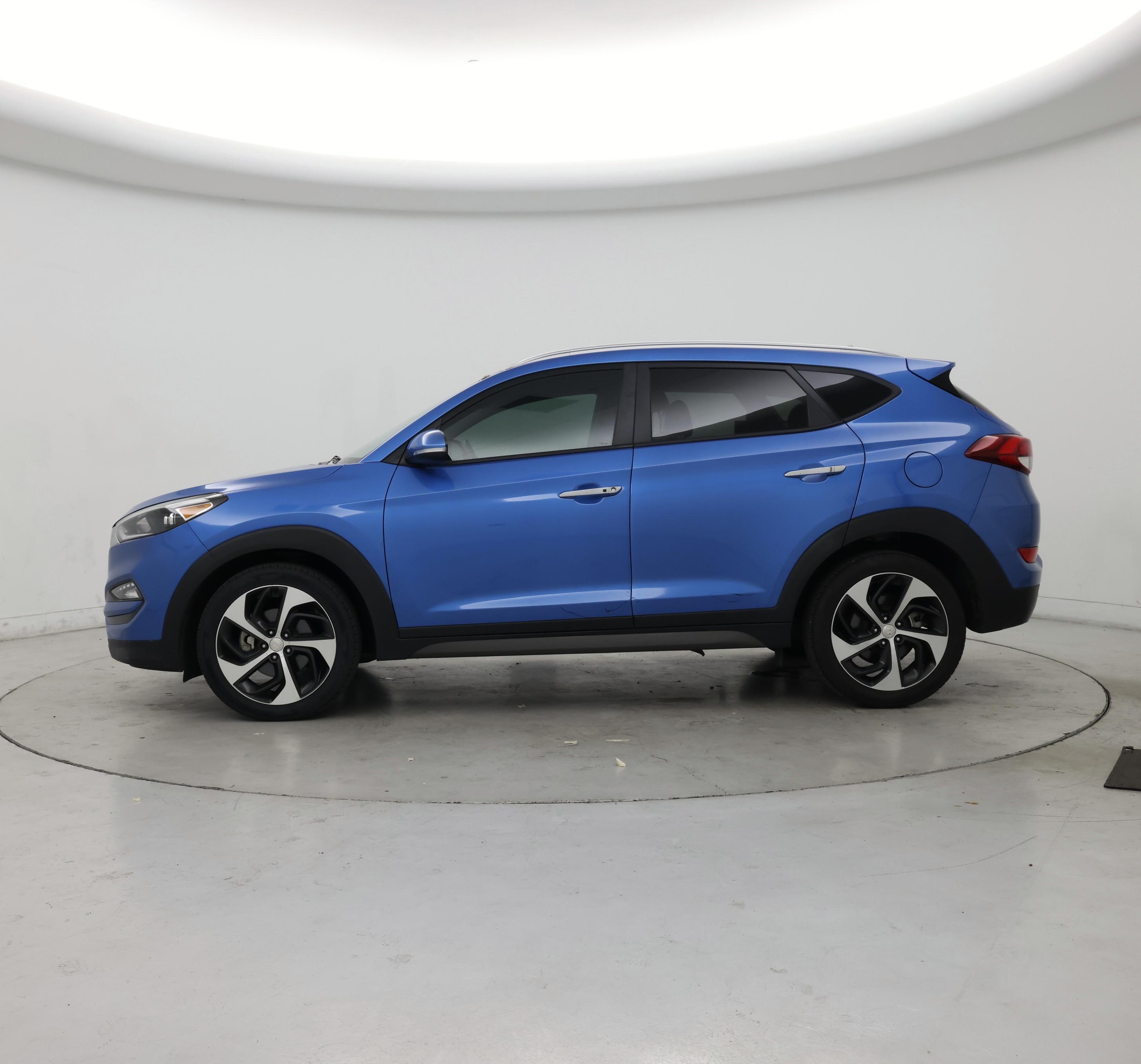 Thumbnail: 2016 Hyundai Tucson - 3